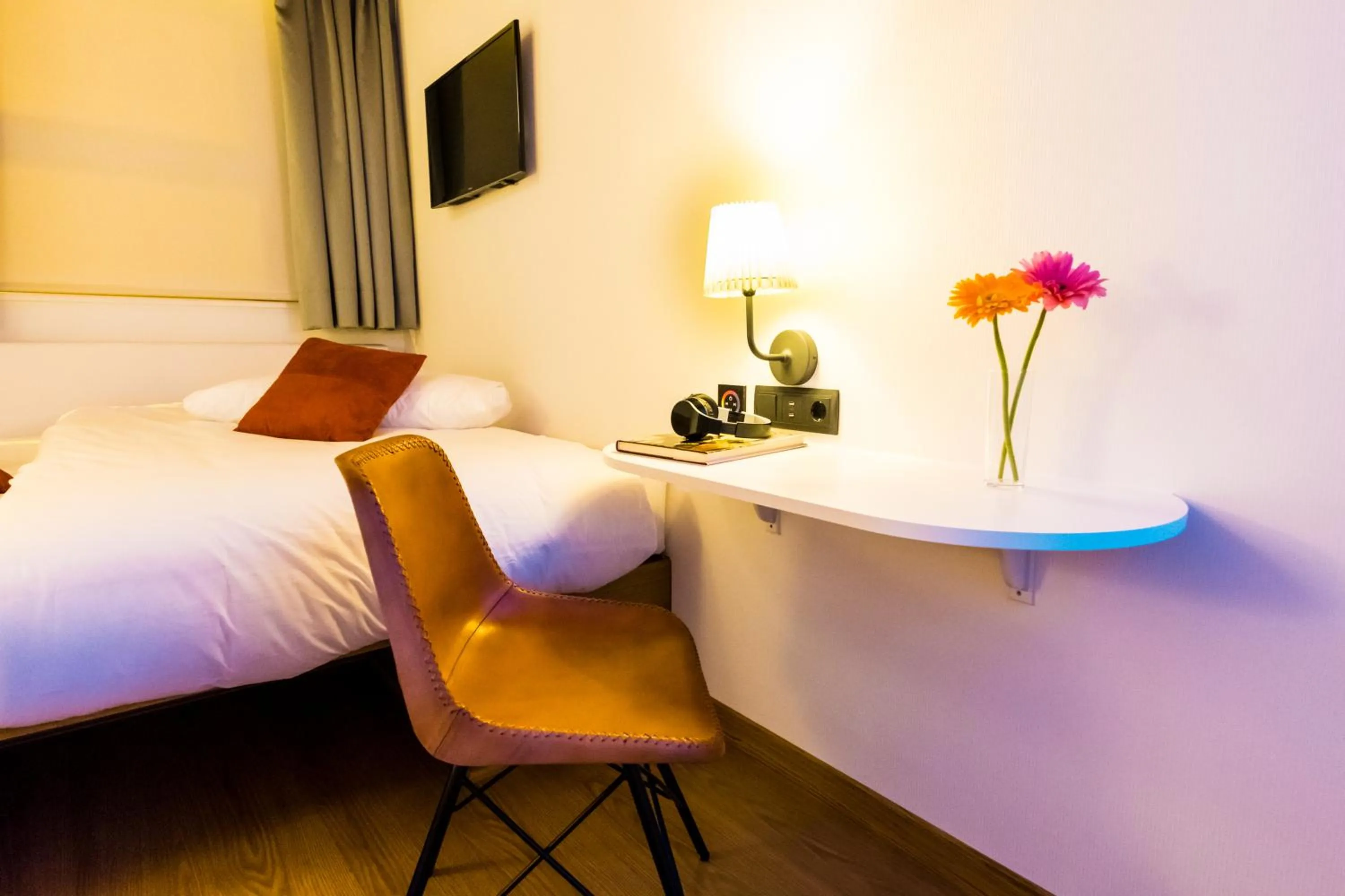 Bed in Far Home Bernabeu