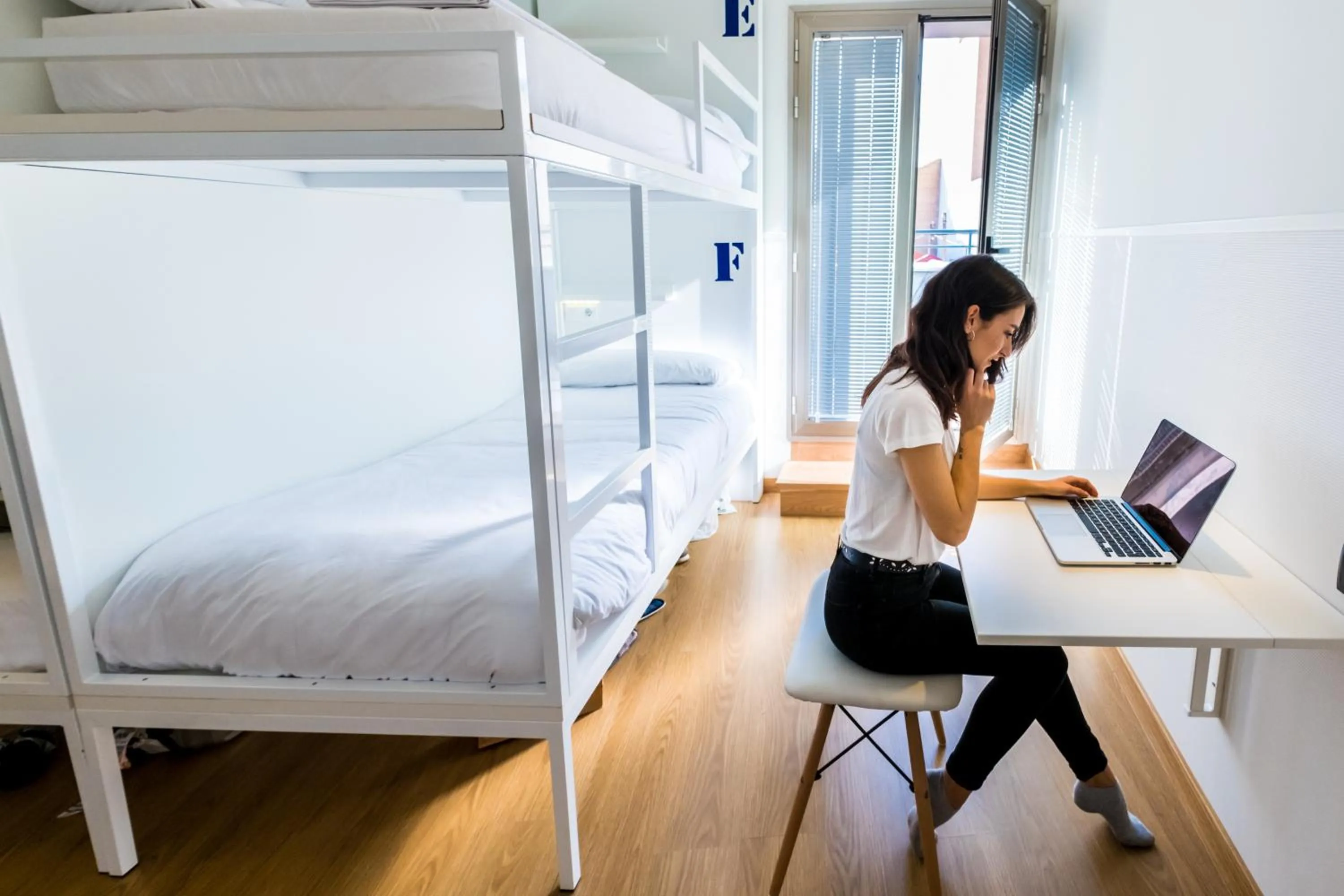 Photo of the whole room, Bed in Far Home Bernabeu