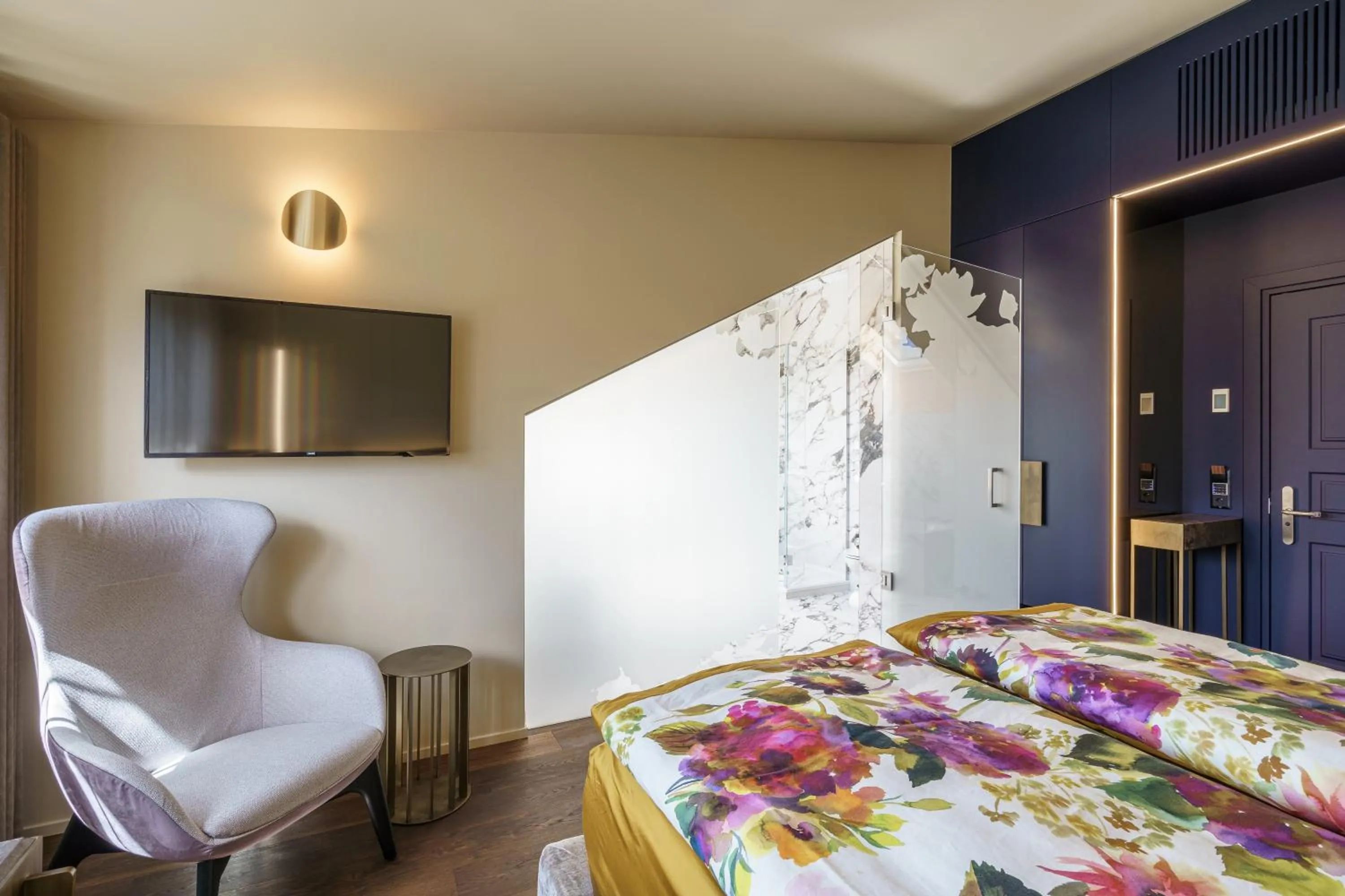 Photo of the whole room, Bed in Hotel Du Nord