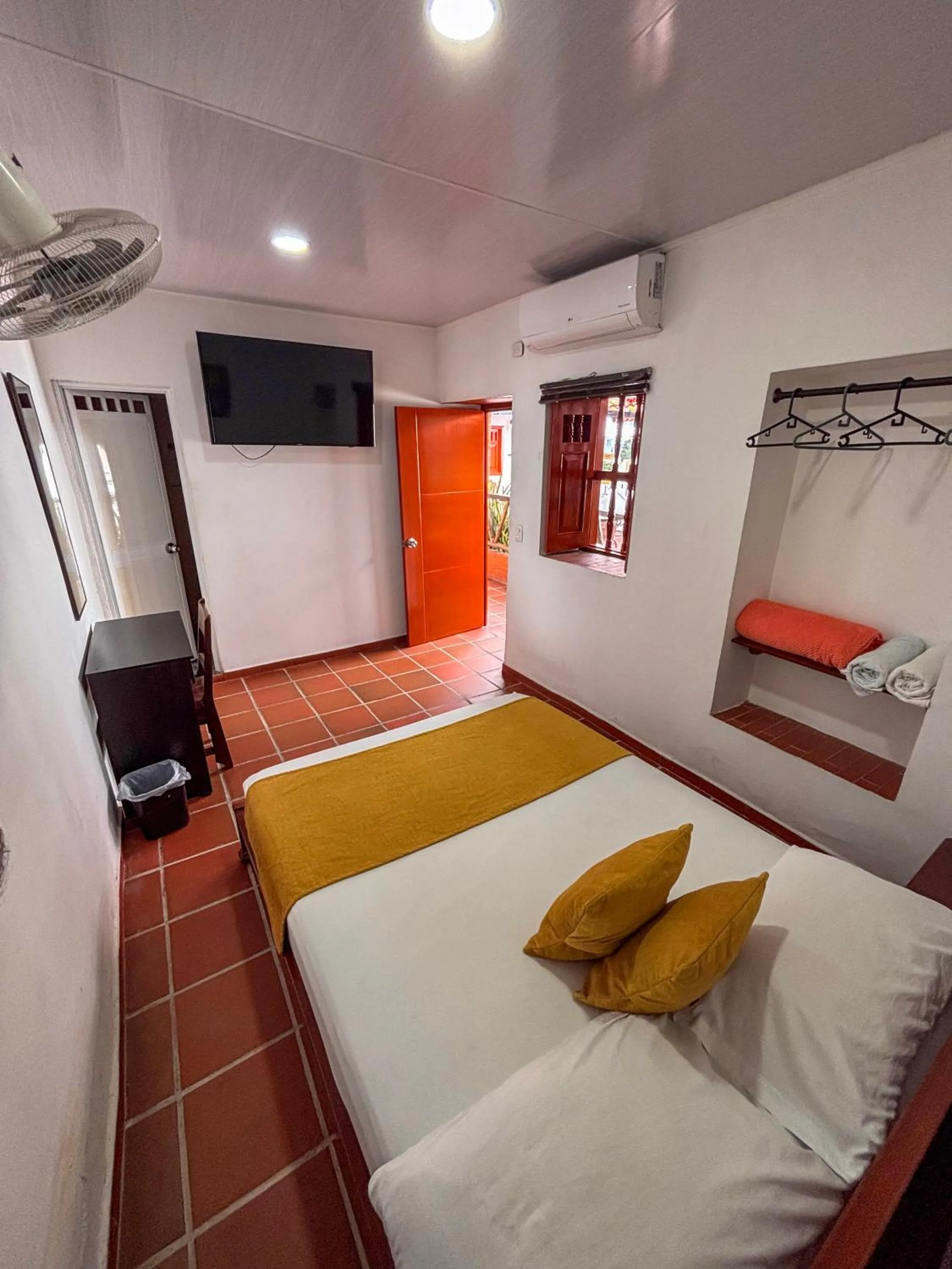 Bedroom, Bed in Hotel Colonial San Felipe