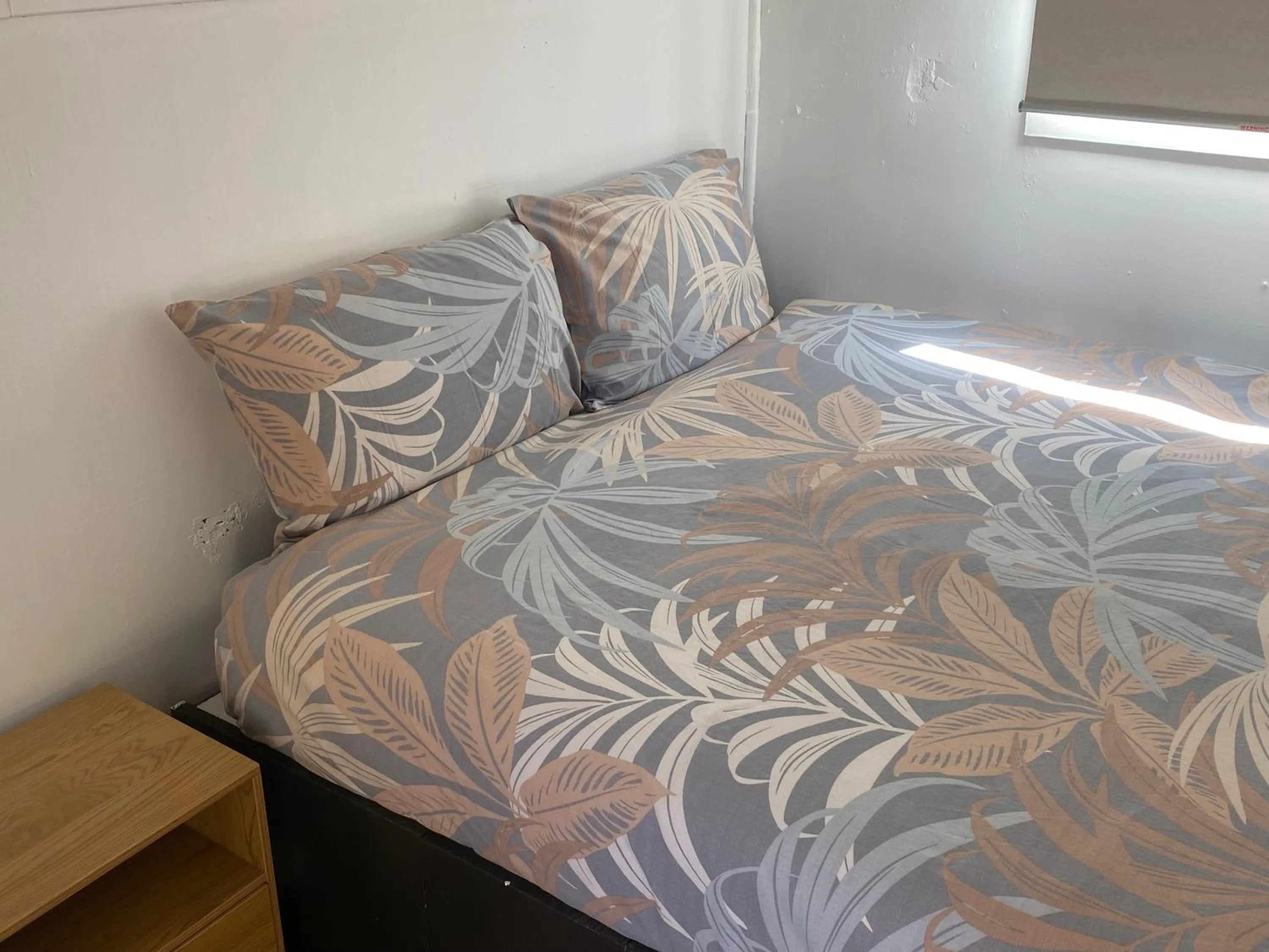 Bed in Bright Cabin Park