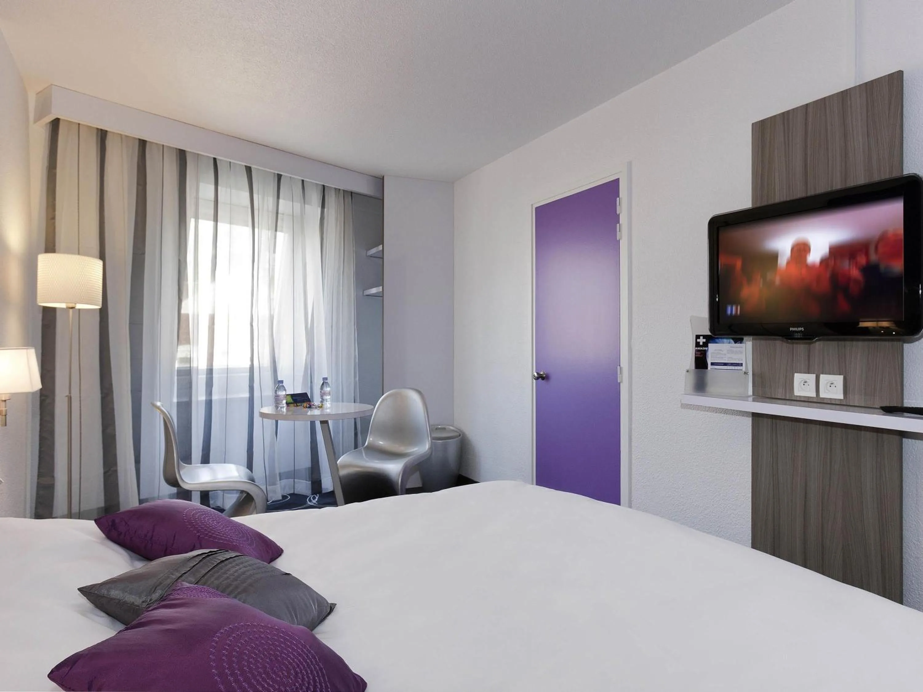 Bedroom, Bed in ibis Styles Grenoble Centre Gare