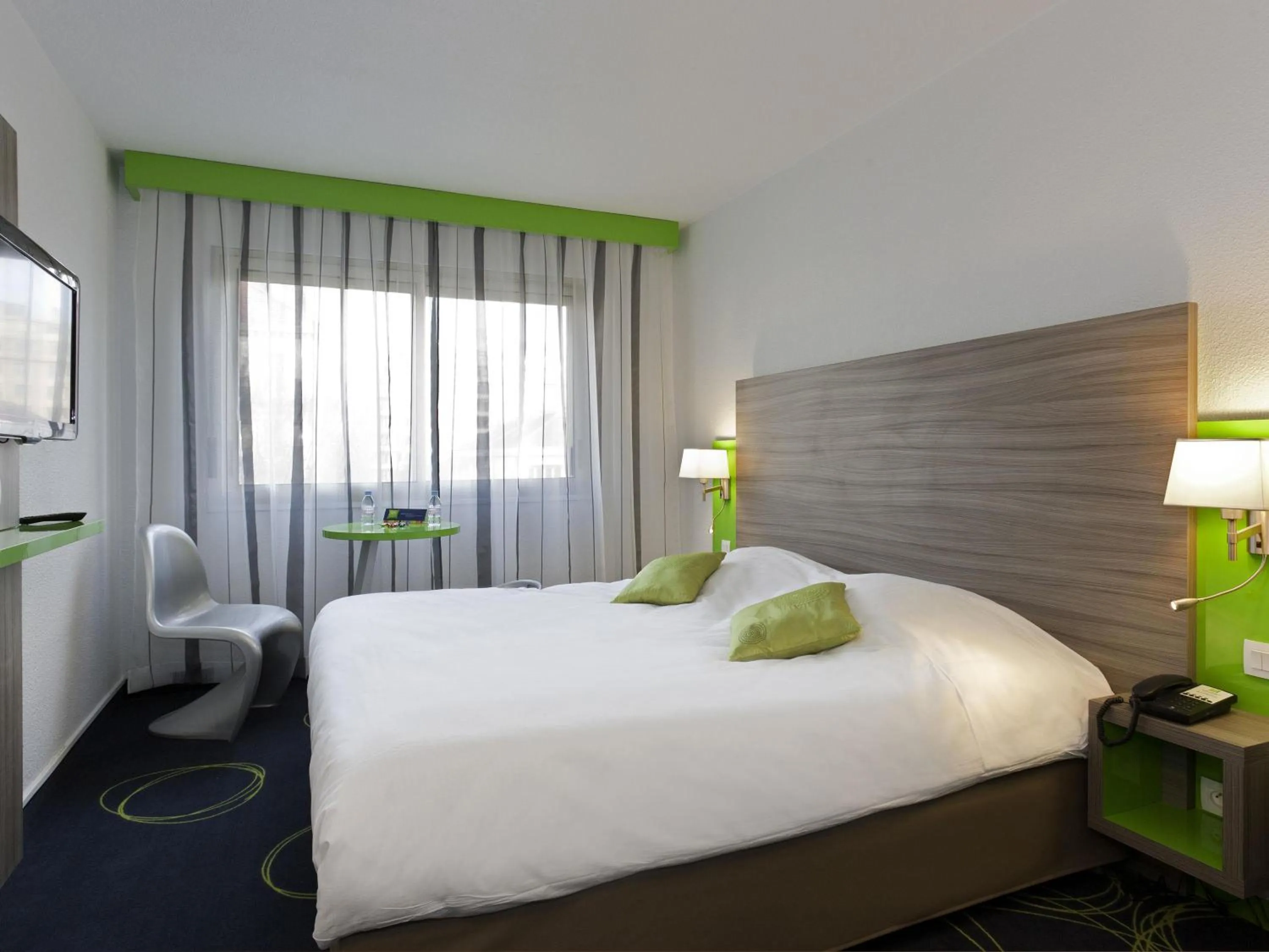 Bedroom, Bed in ibis Styles Grenoble Centre Gare