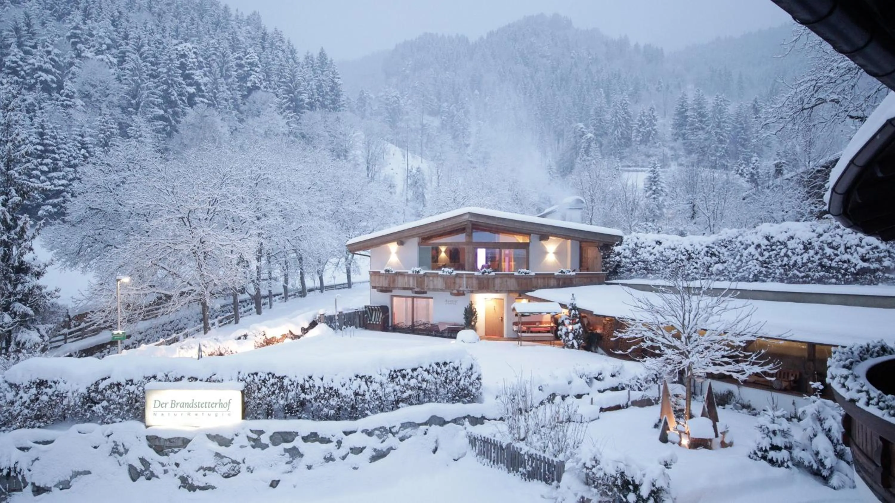 Property building in Der Brandstetterhof - Adults only