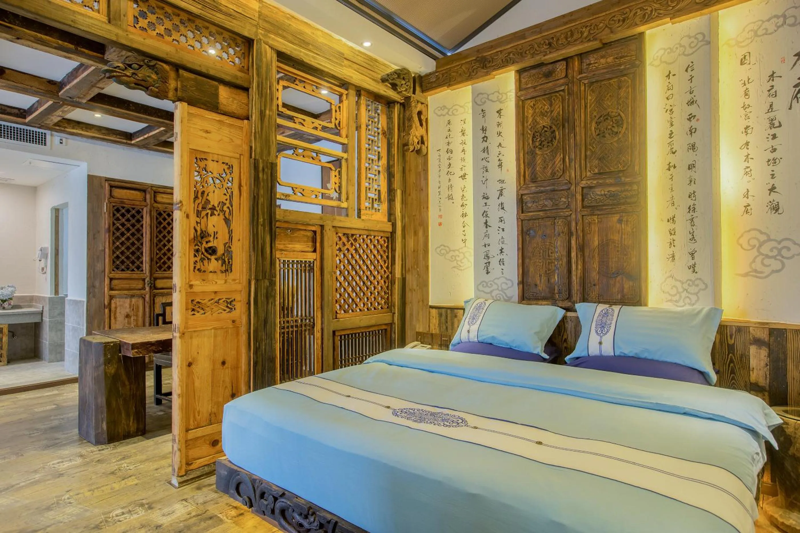 bunk bed, Bed in Old Story Inn Lijiang Old Town