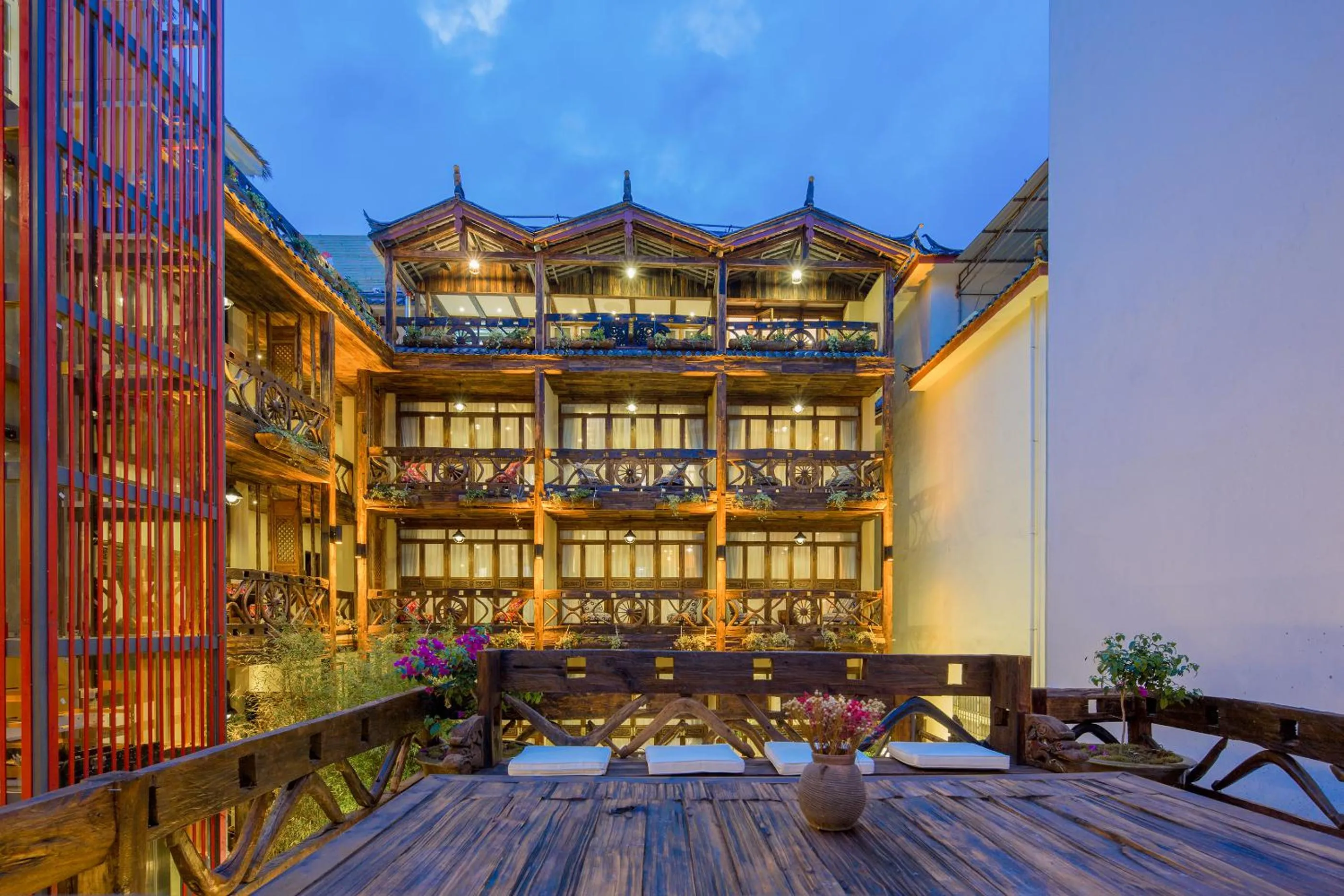 Property building in Old Story Inn Lijiang Old Town