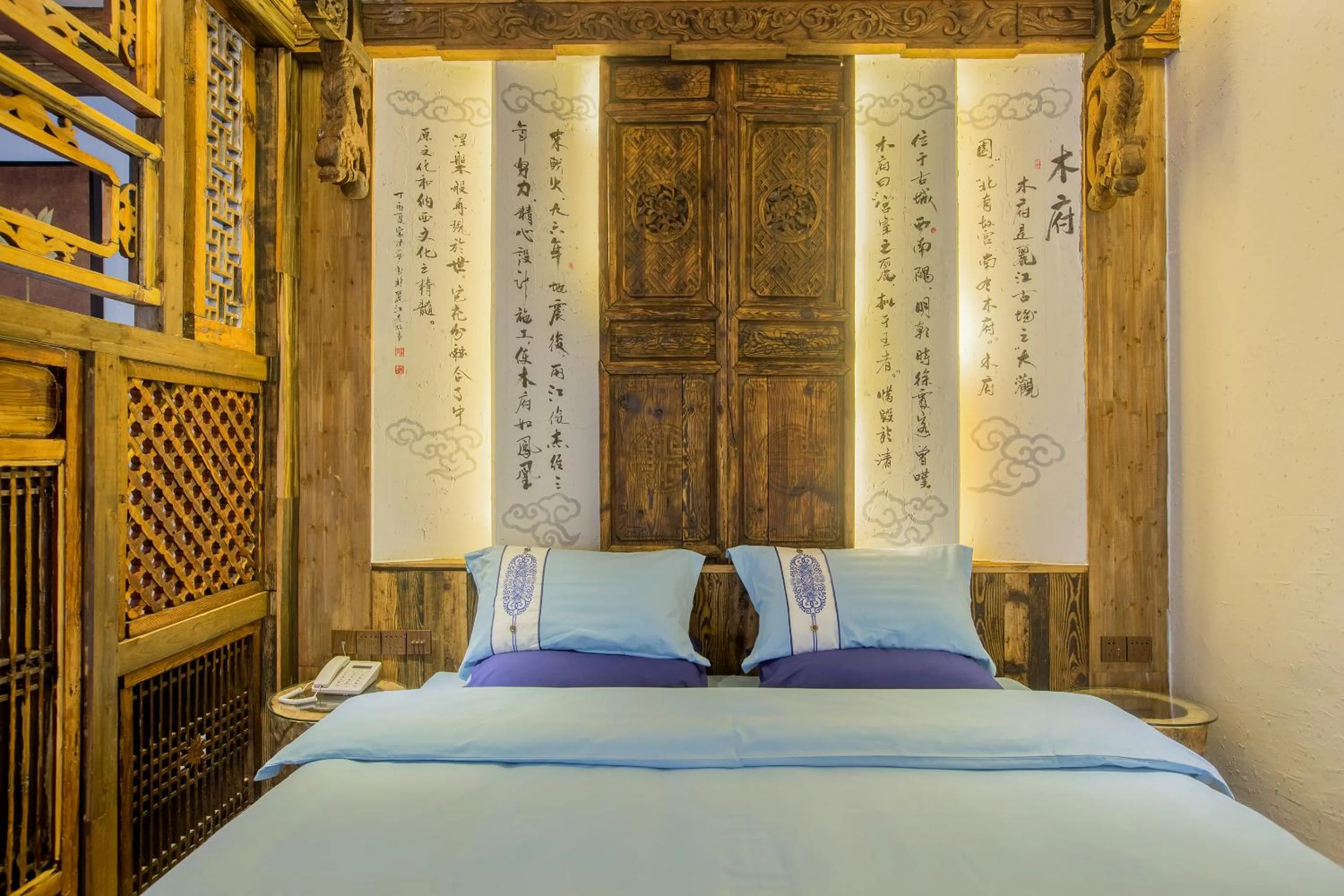 bunk bed, Bed in Old Story Inn Lijiang Old Town