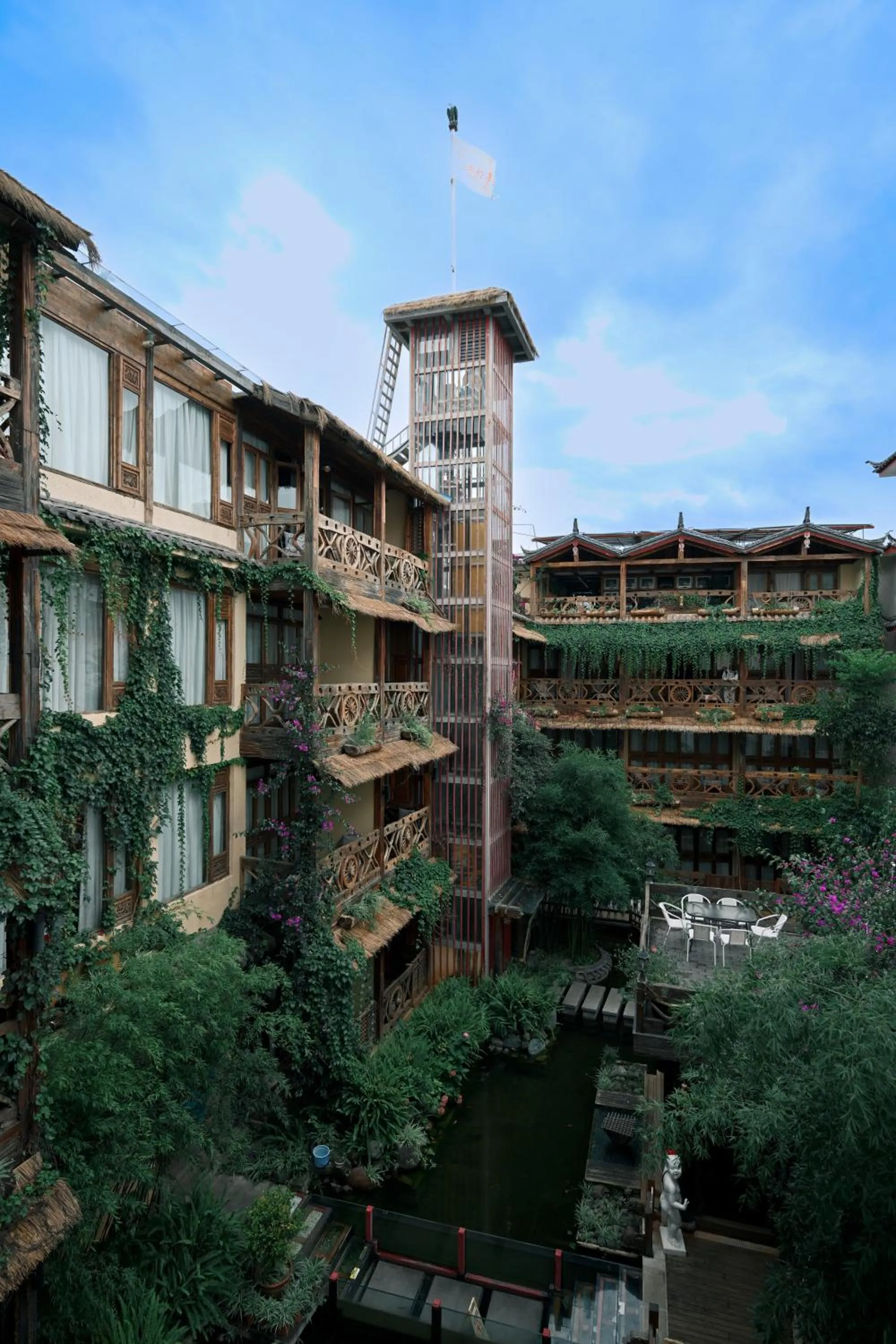 Property building in Old Story Inn Lijiang Old Town