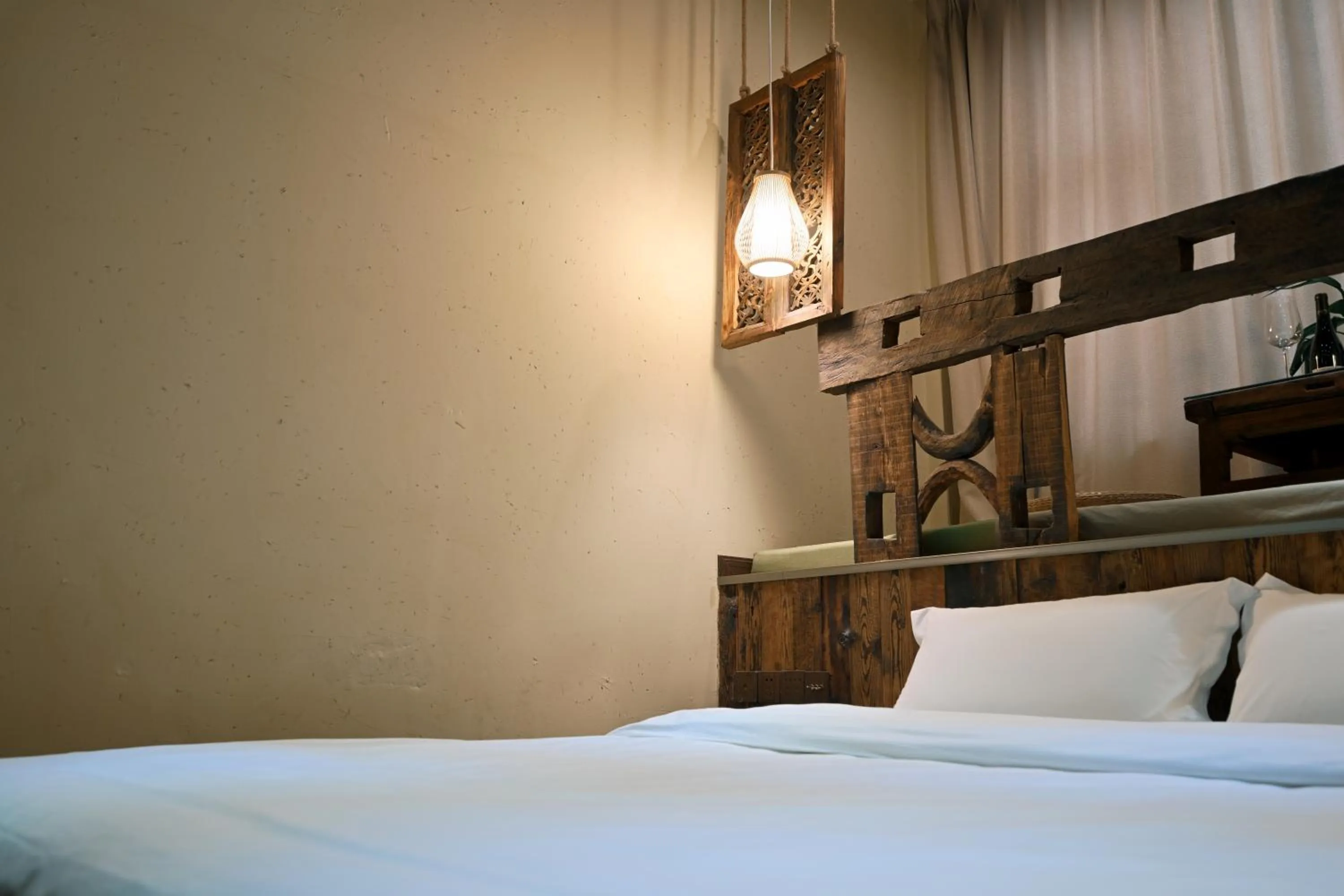 Bed in Old Story Inn Lijiang Old Town