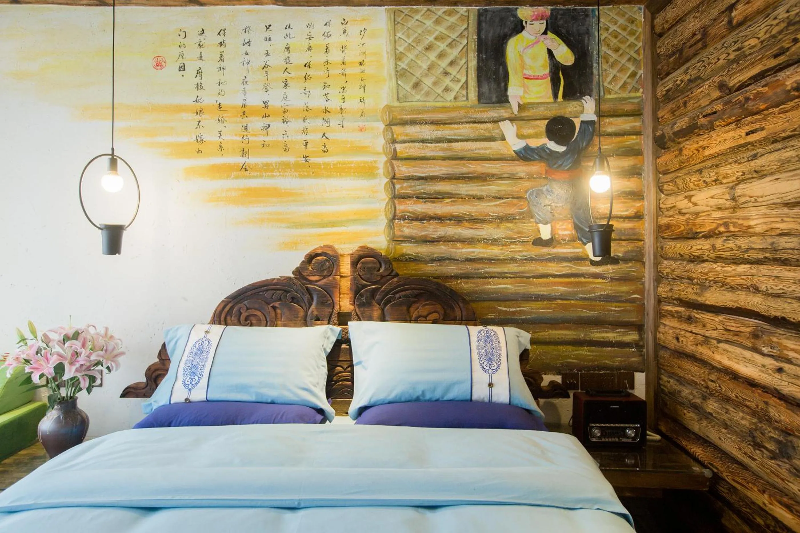 Photo of the whole room, Bed in Old Story Inn Lijiang Old Town