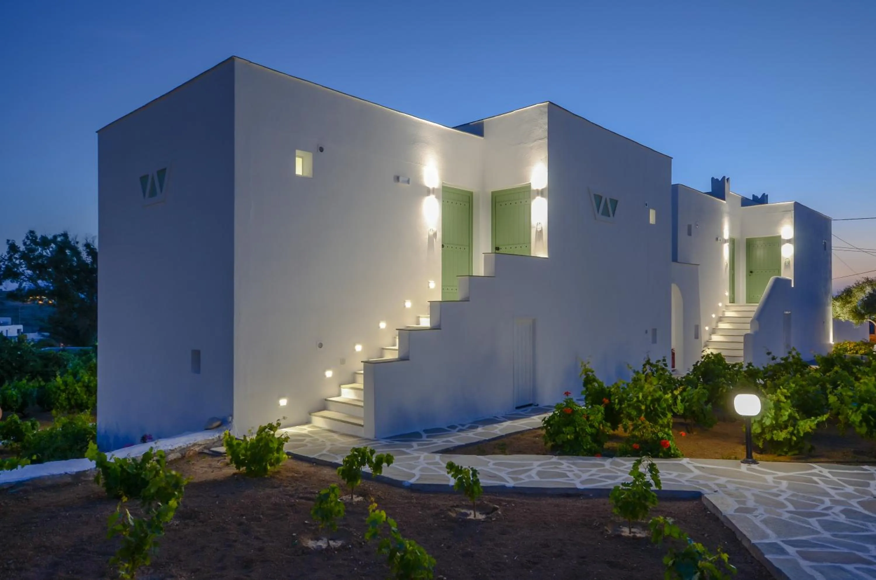 Property building in Lianos Village