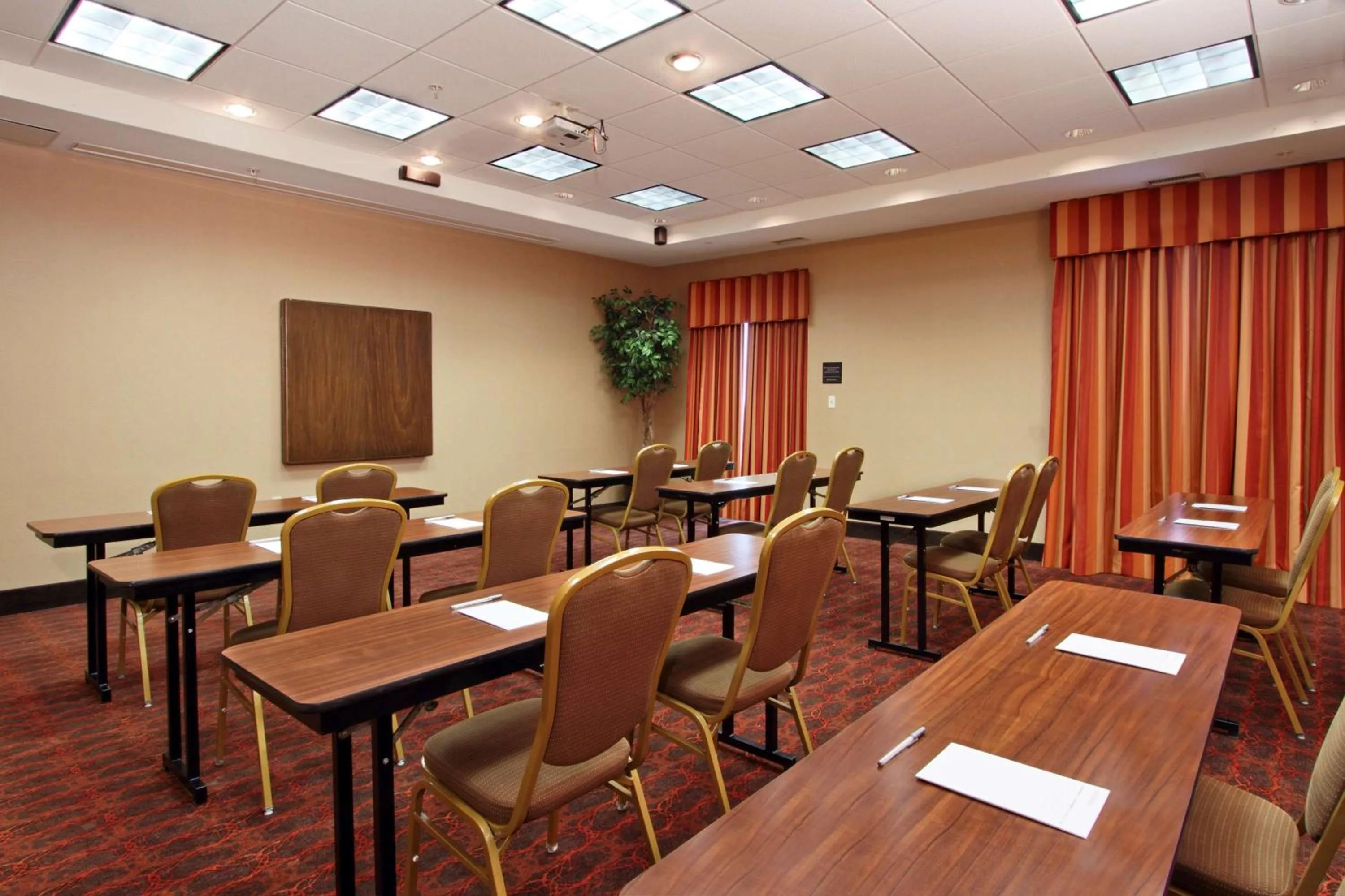 Meeting/conference room in Hampton Inn & Suites Exmore - Eastern Shore