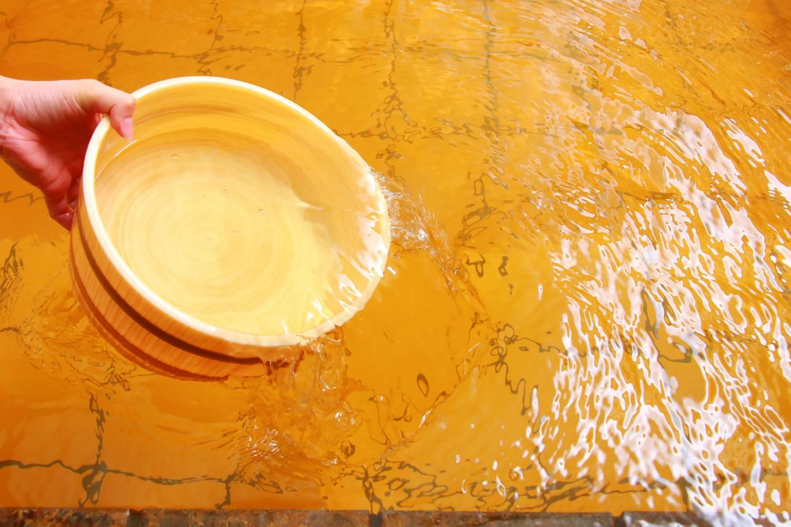 Hot Spring Bath in Yumoto Kobayashi