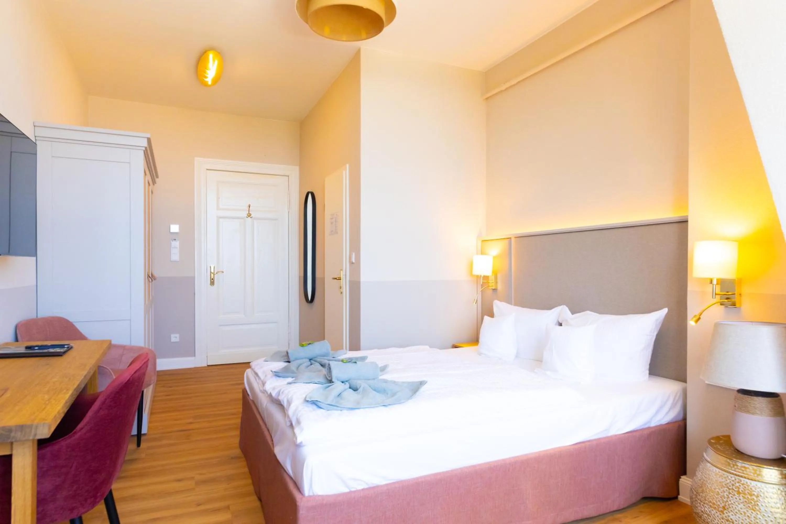 Bed in Hotel Germania