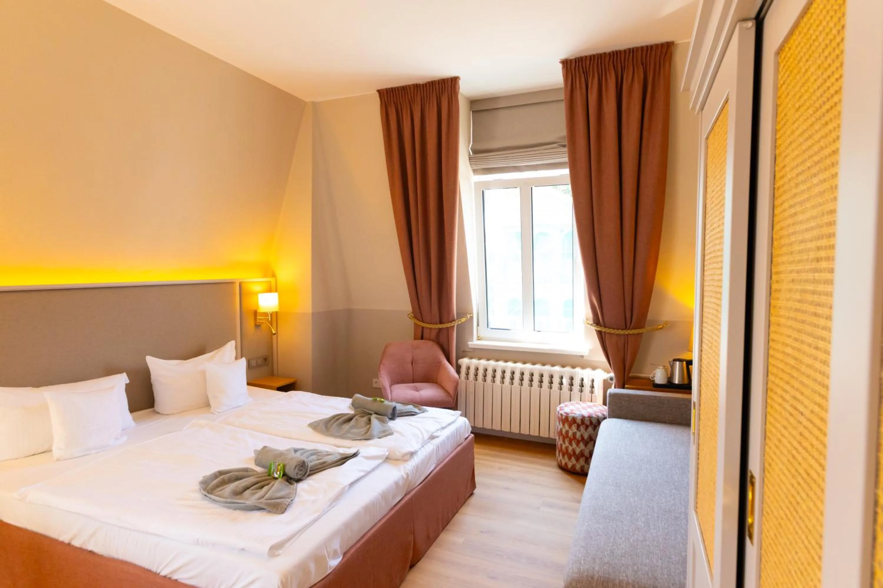 Bed in Hotel Germania