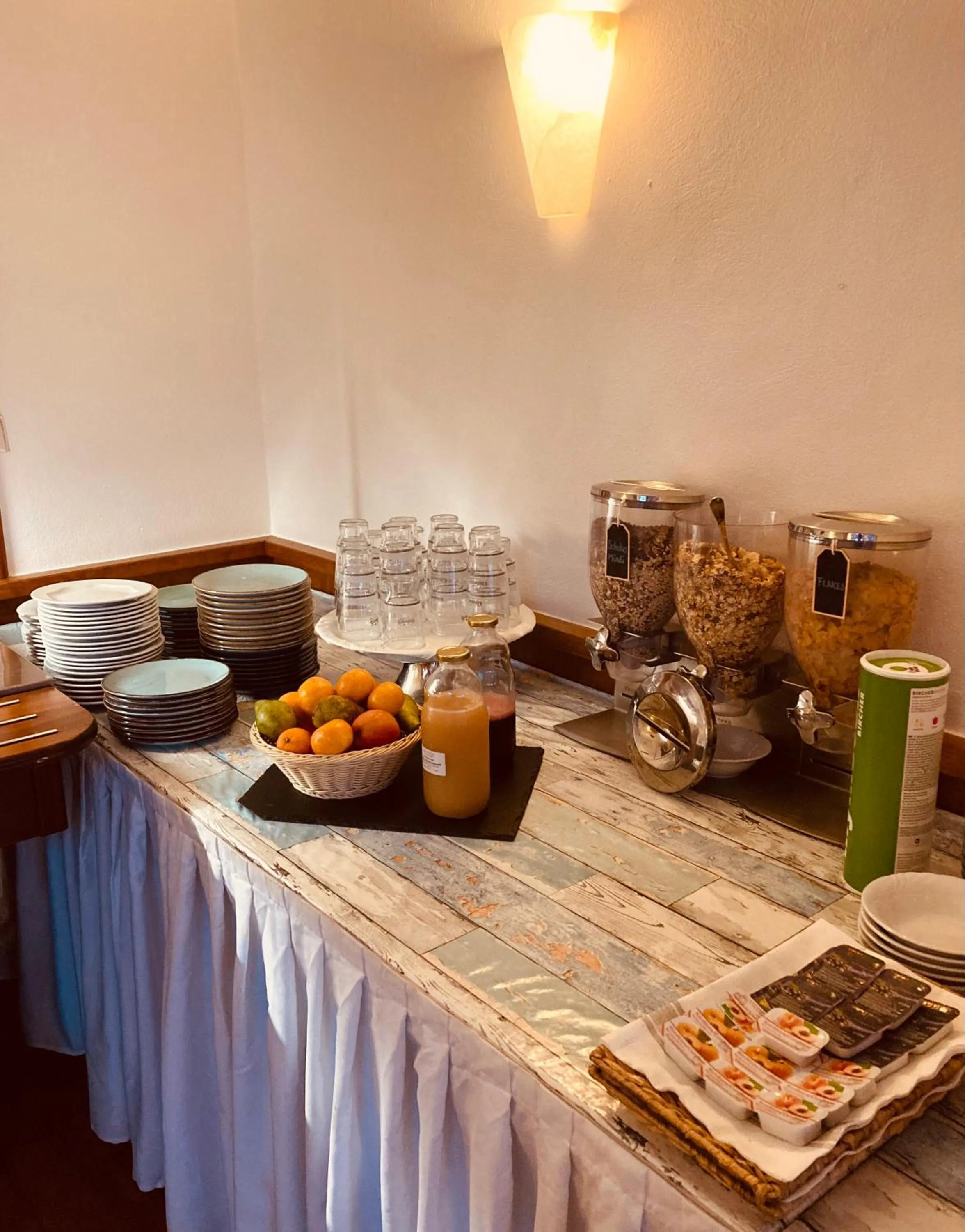 Food and drinks in Hotel Germania