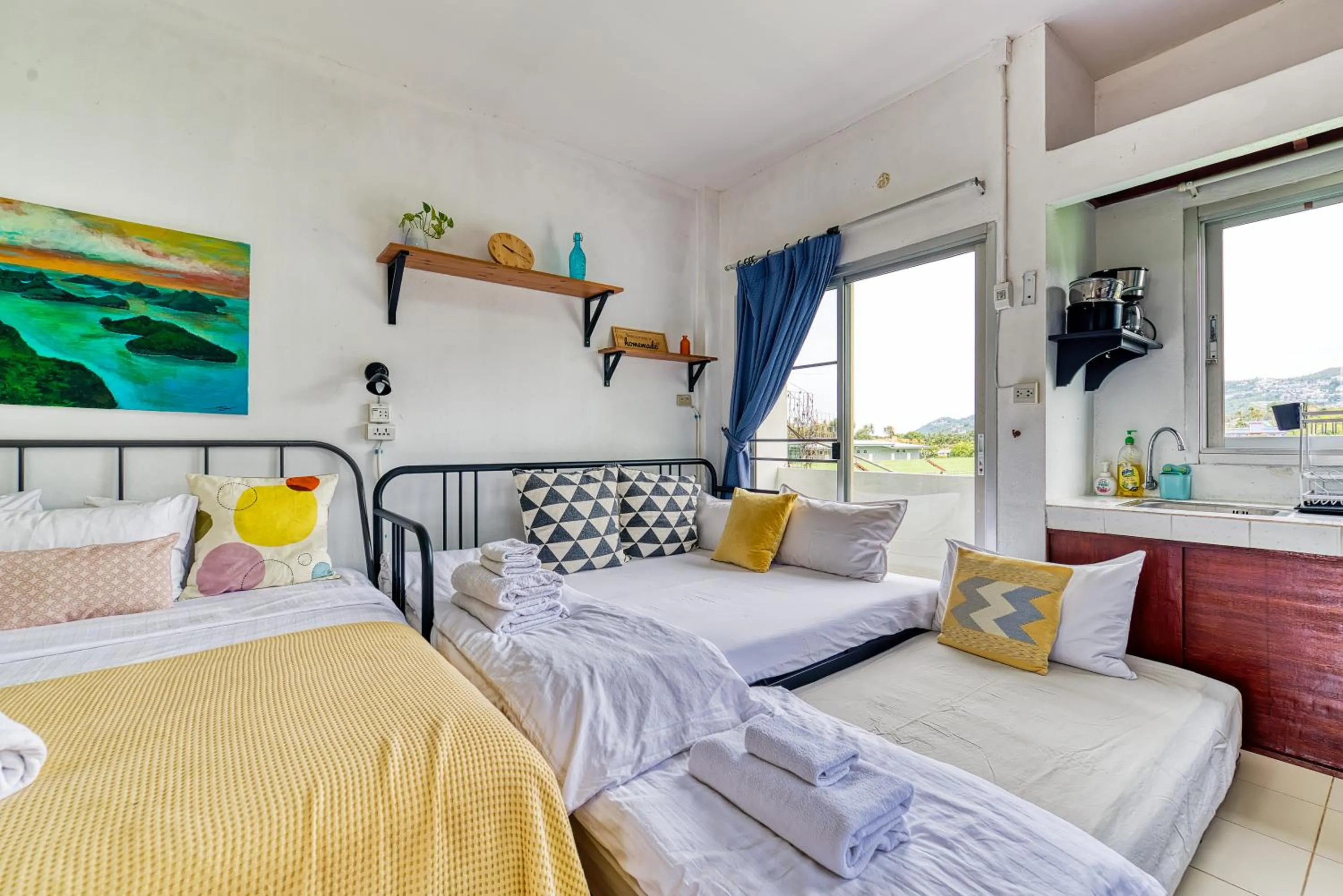 Bed in Chaweng Apartment