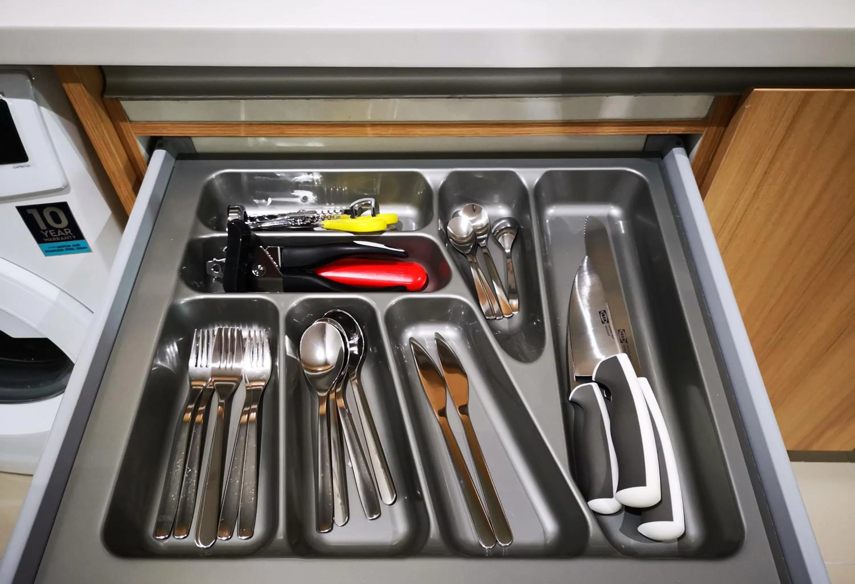 Kitchen or kitchenette in Host Assist Homestay by HA i-City