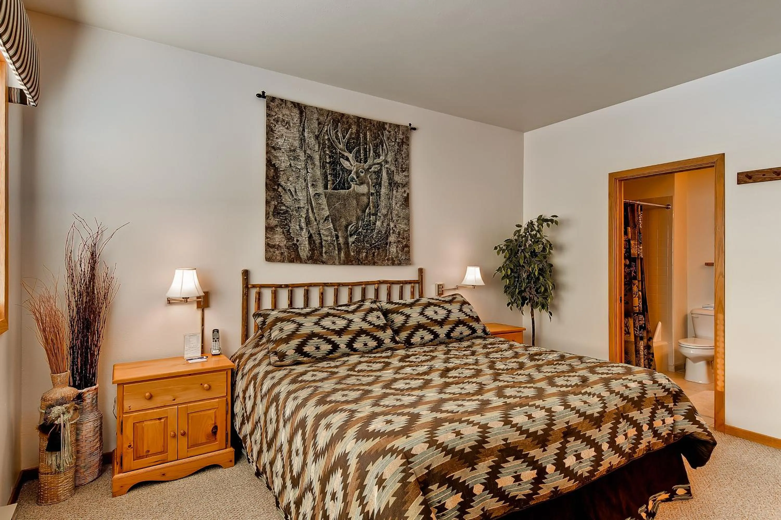 Bedroom, Bed in Snow Flower Condos