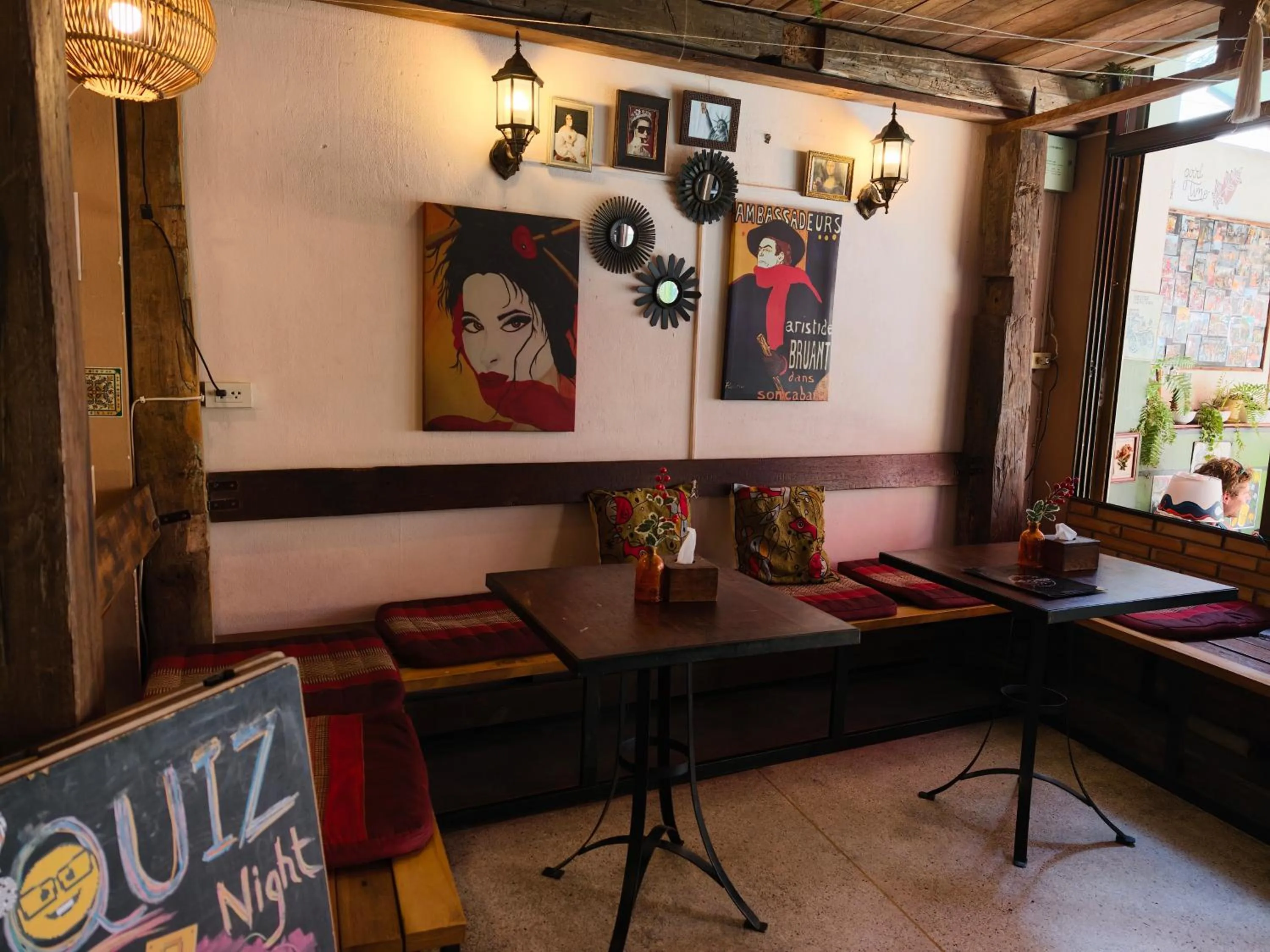 The Cabin Backpackers Hostel & Bar