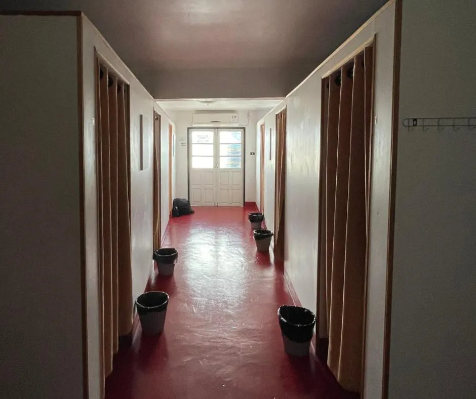 Bedroom in The Cabin Backpackers Hostel & Bar