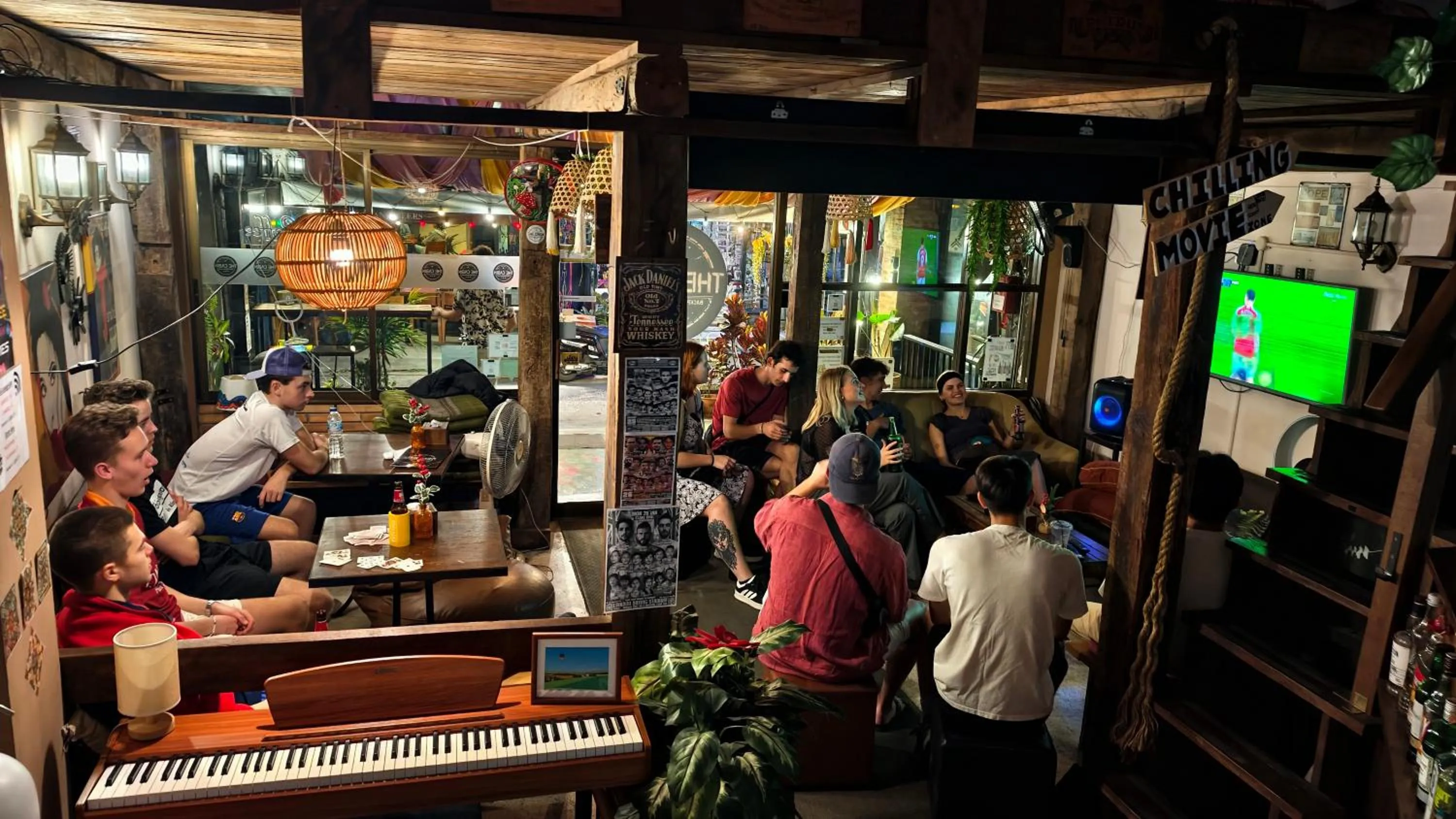 Communal lounge/ TV room in The Cabin Backpackers Hostel & Bar