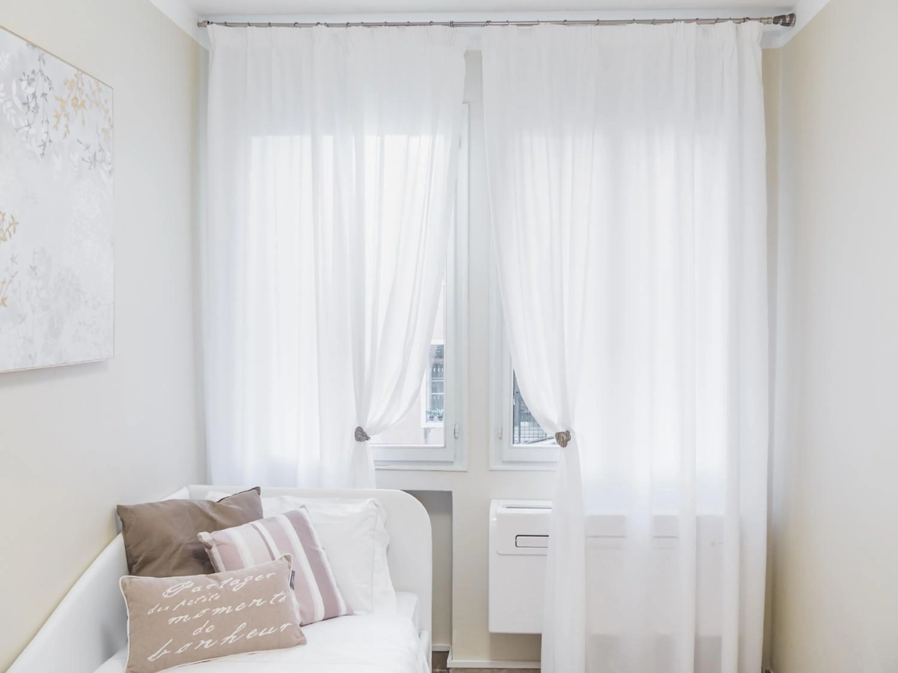 Bedroom, Bed in San Marco Square with Canal View by Wonderful Italy