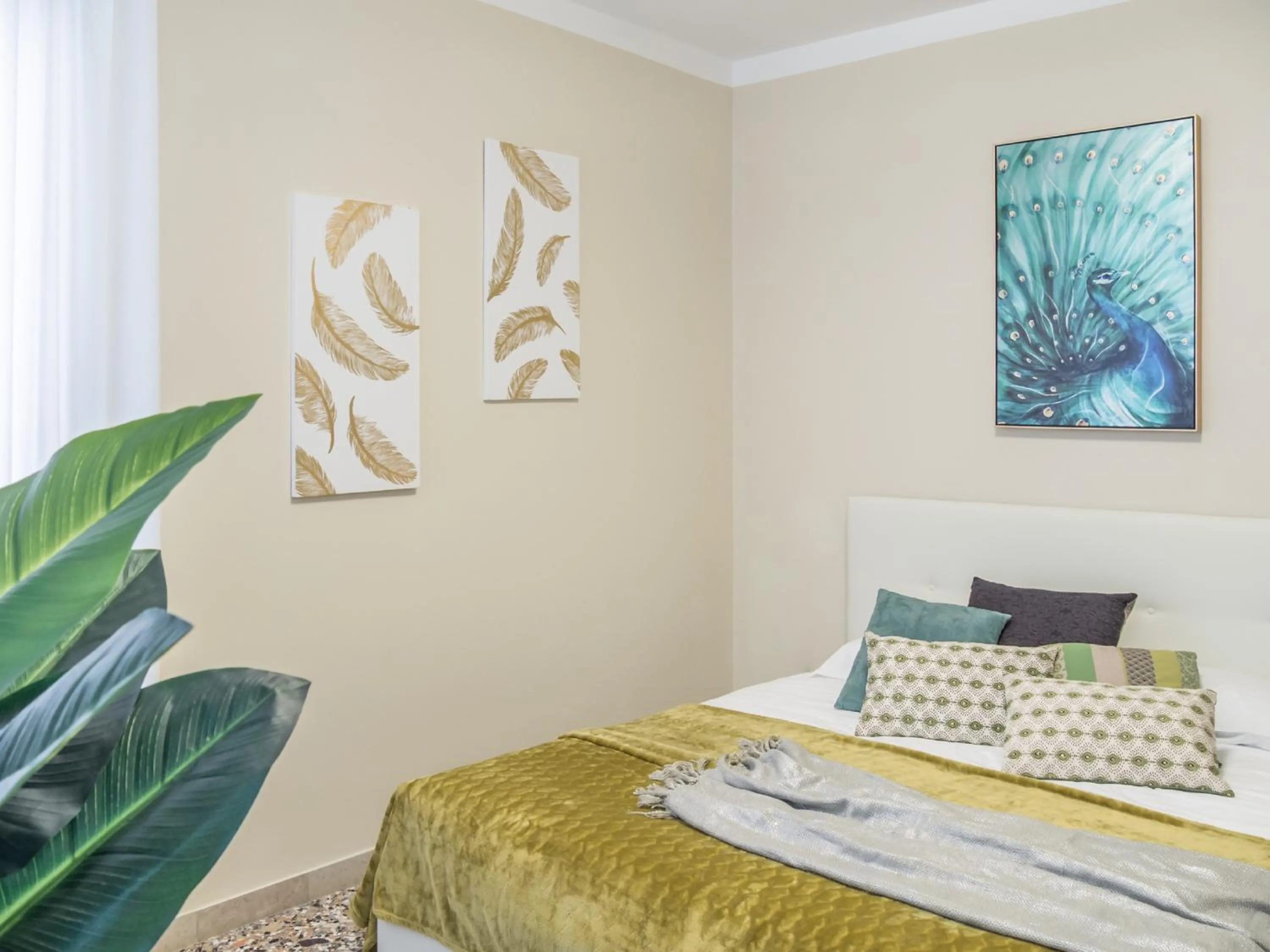 Bedroom, Bed in San Marco Square with Canal View by Wonderful Italy