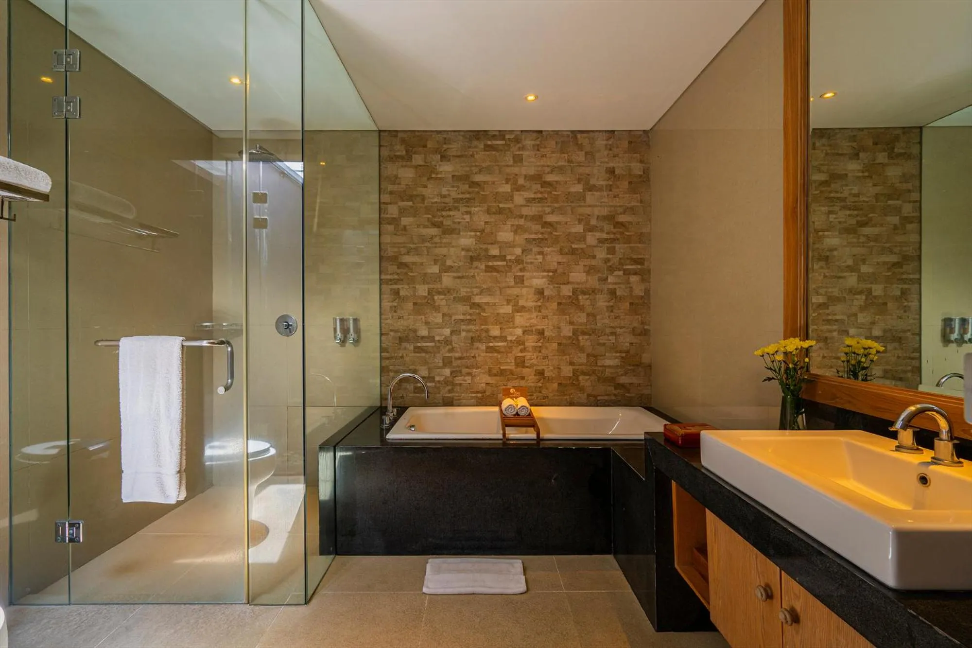 Shower in Lasanti Villas Seminyak