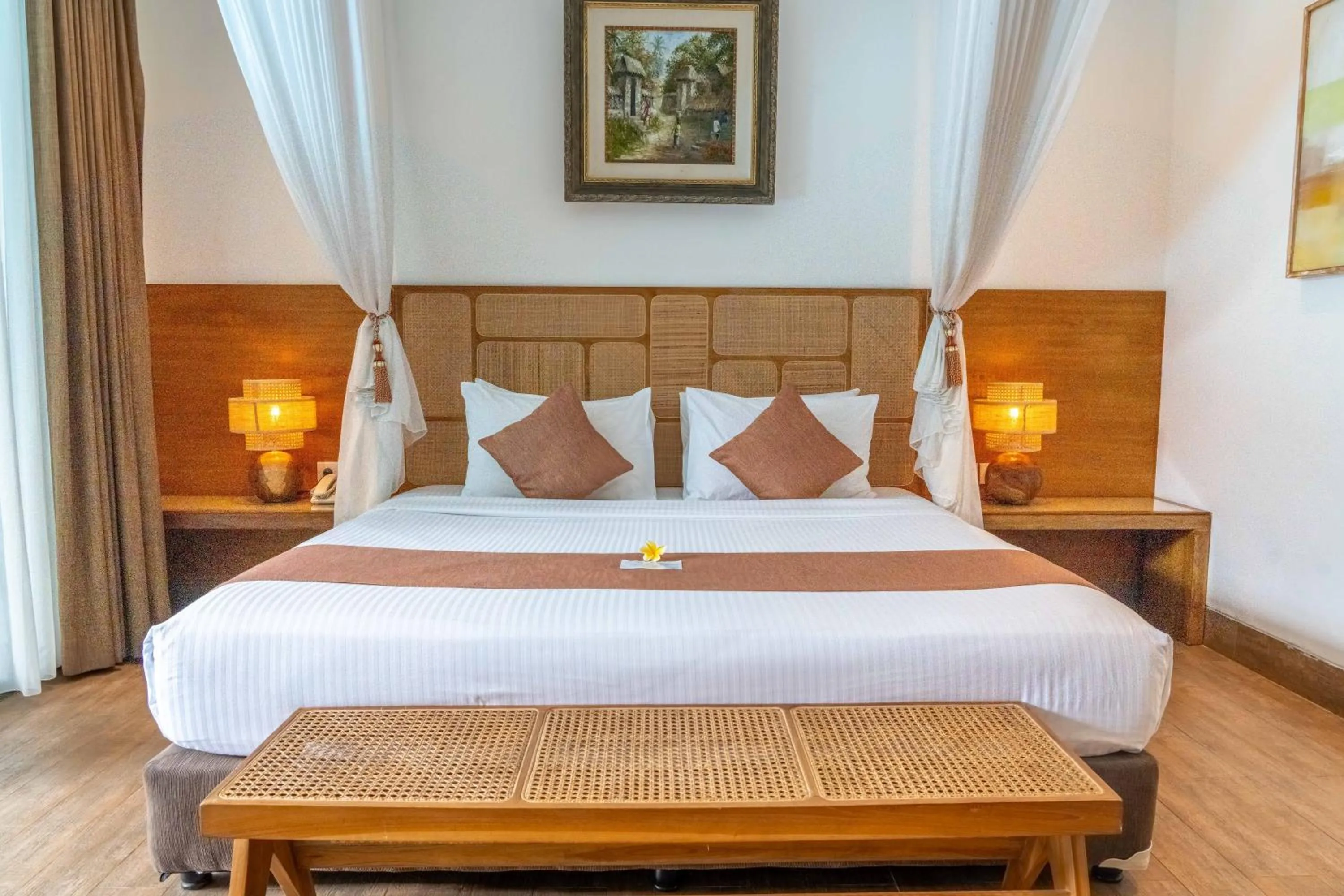 Bed in Lasanti Villas Seminyak