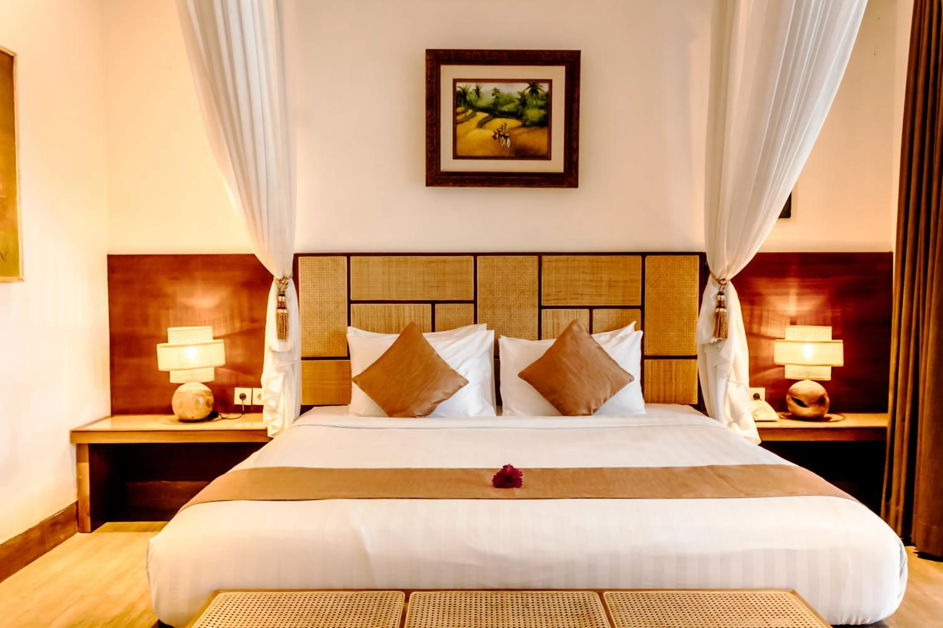 Bed in Lasanti Villas Seminyak