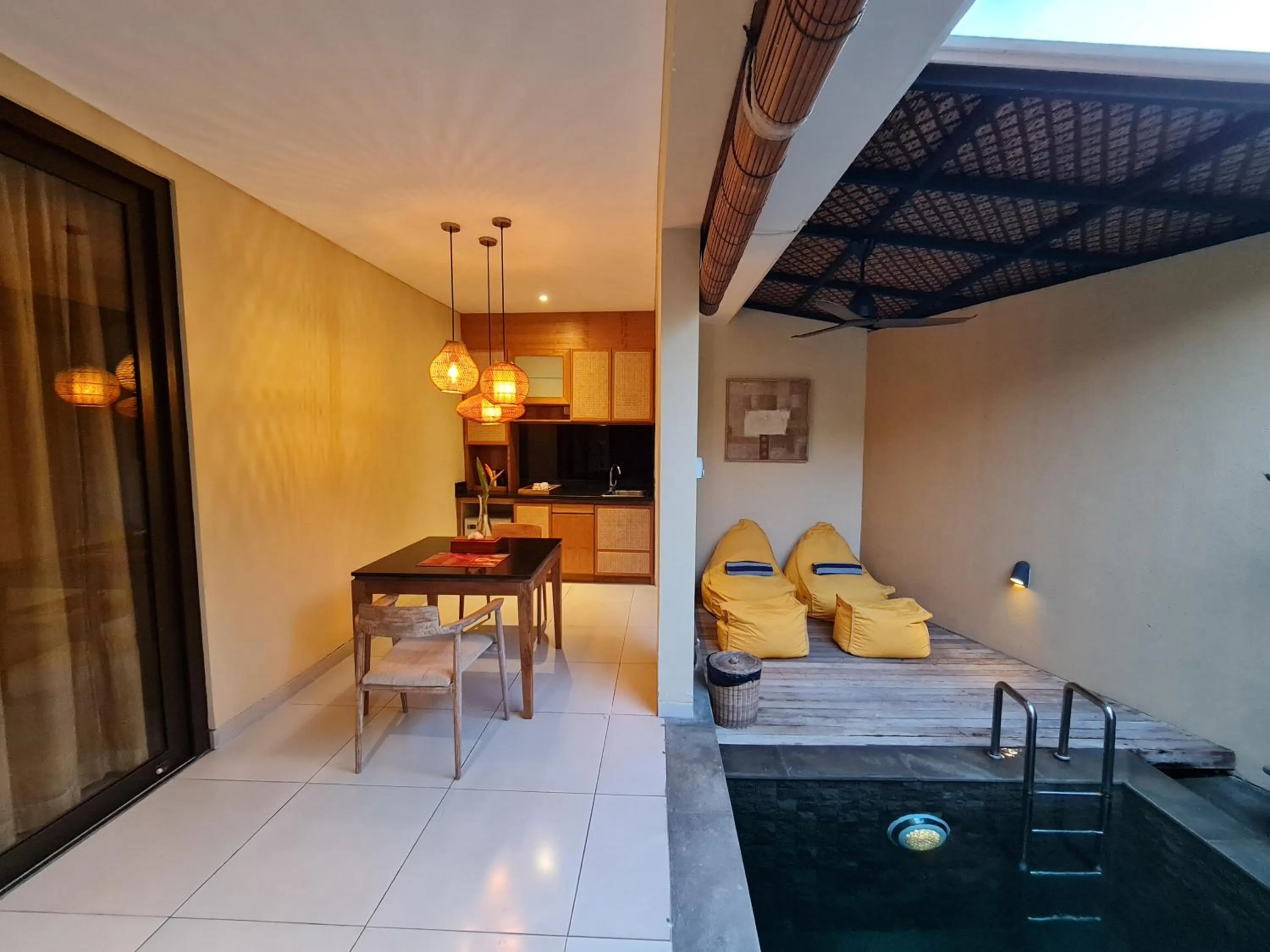 Kitchen or kitchenette in Lasanti Villas Seminyak