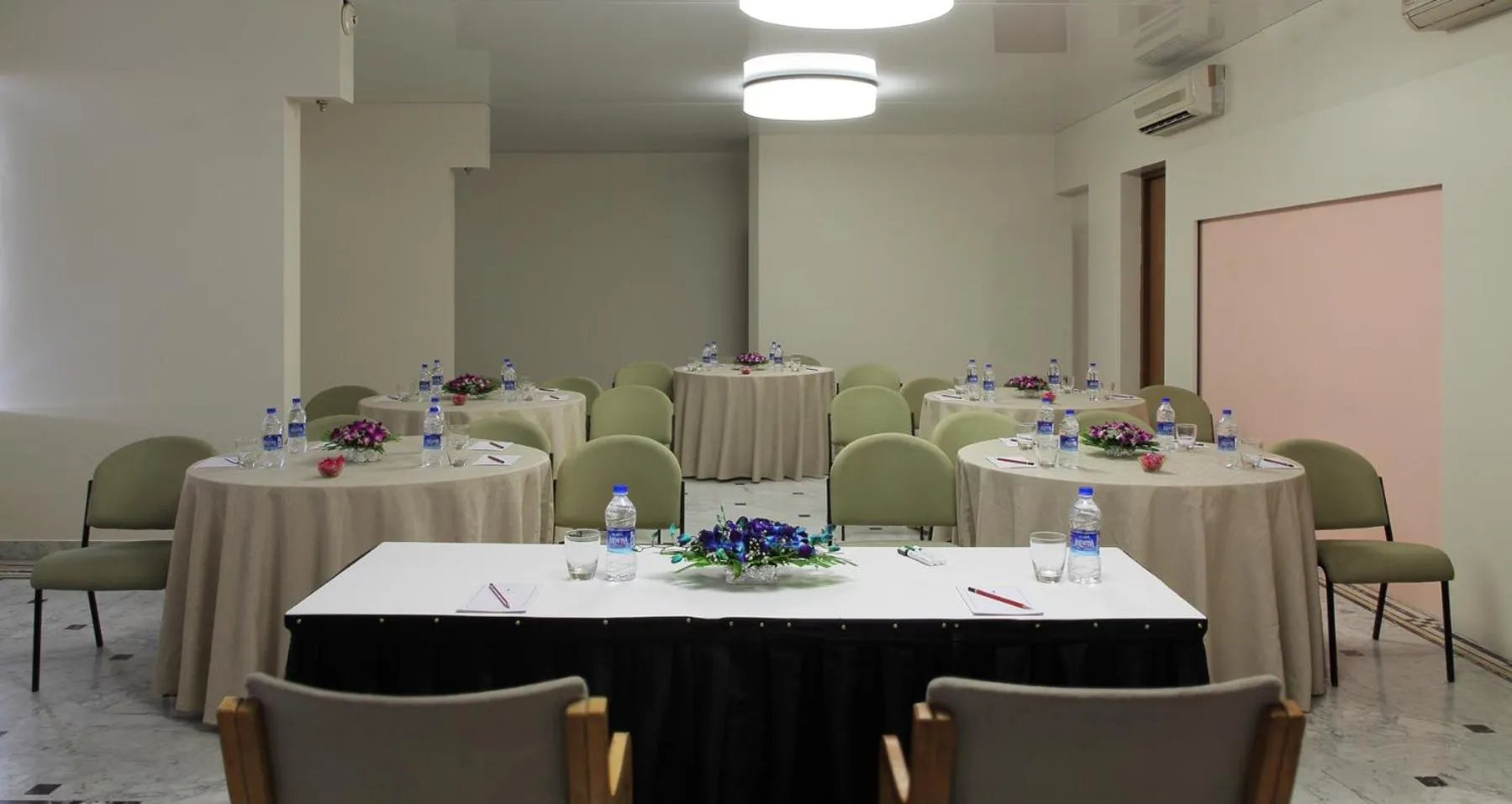 Business facilities in Regency Hotel