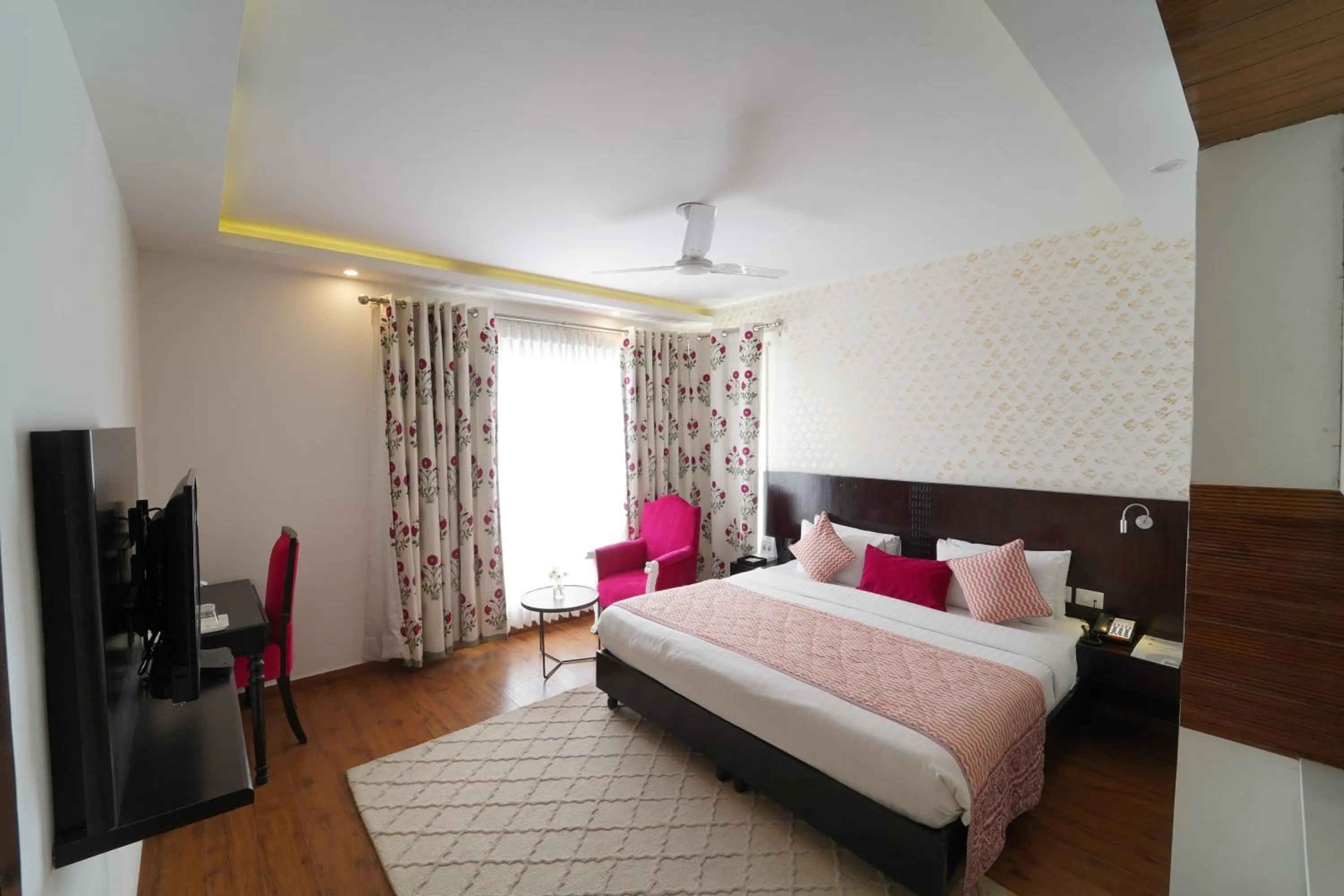 Bed in Rockland Hotel, C.R Park