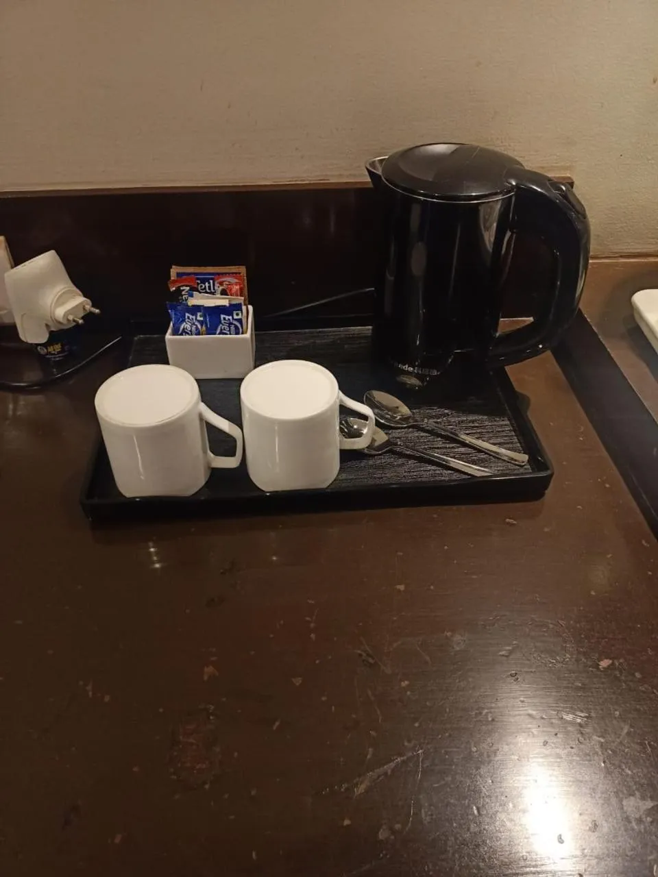 Coffee/tea facilities in Rockland Hotel, C.R Park