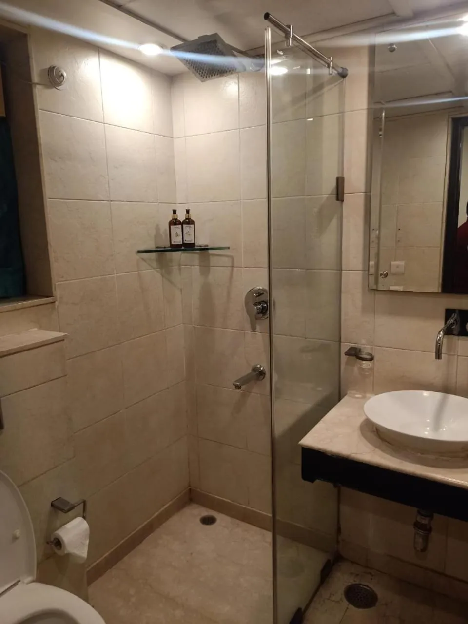 Bathroom in Rockland Hotel, C.R Park