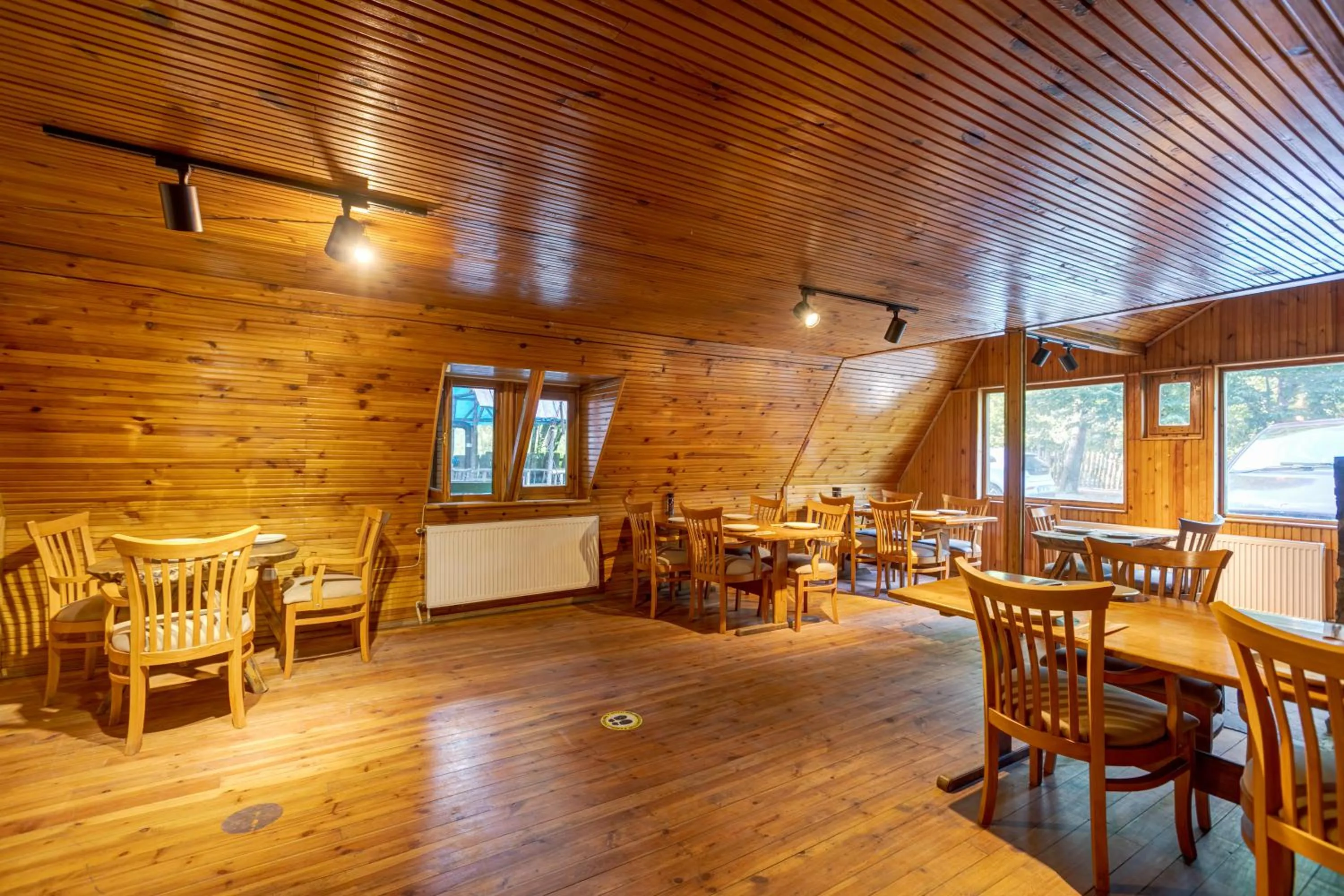 Restaurant/places to eat in Hindiba Doga Evi