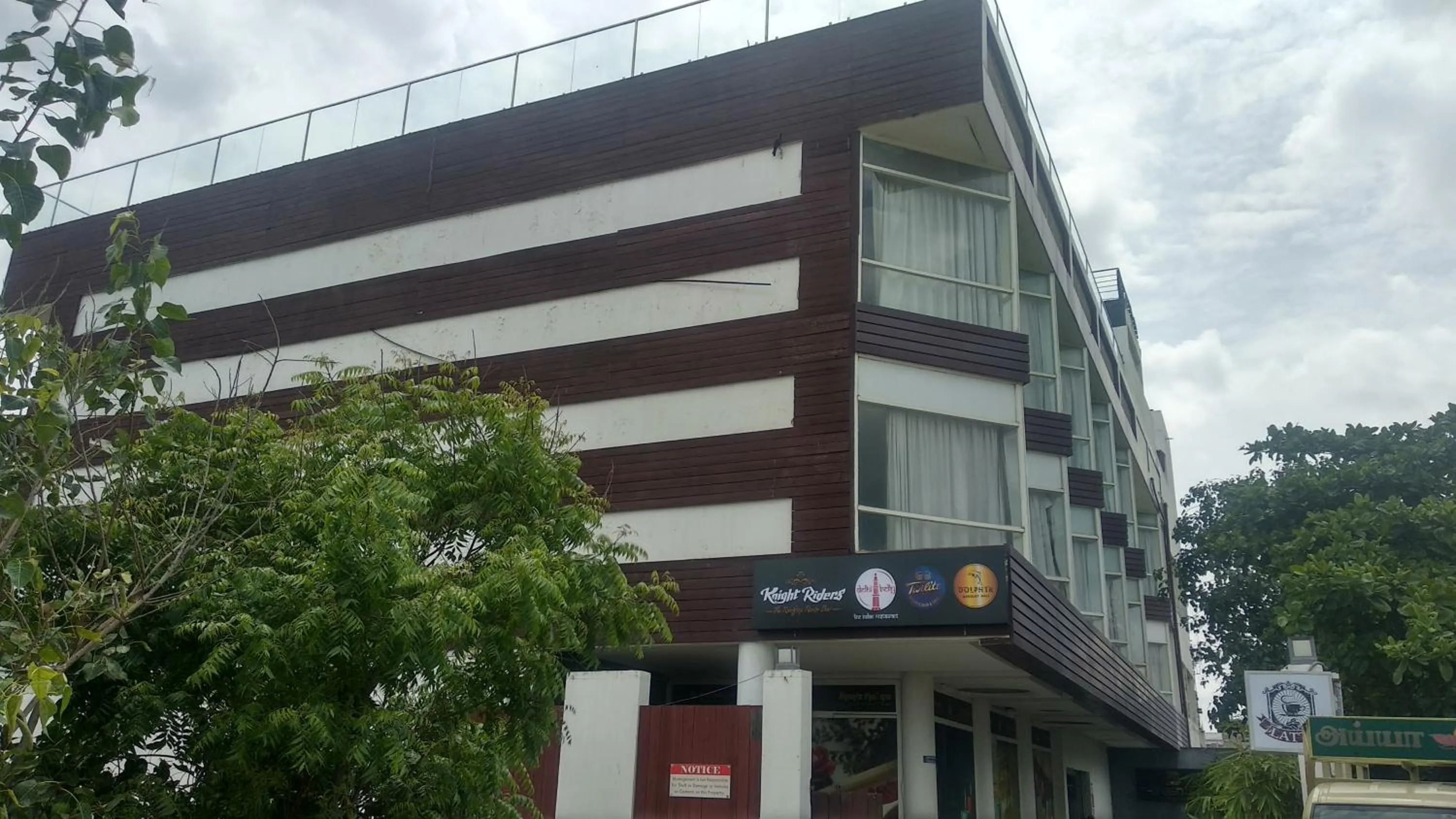 Property building in The Bentley Seaside Boutique Hotel