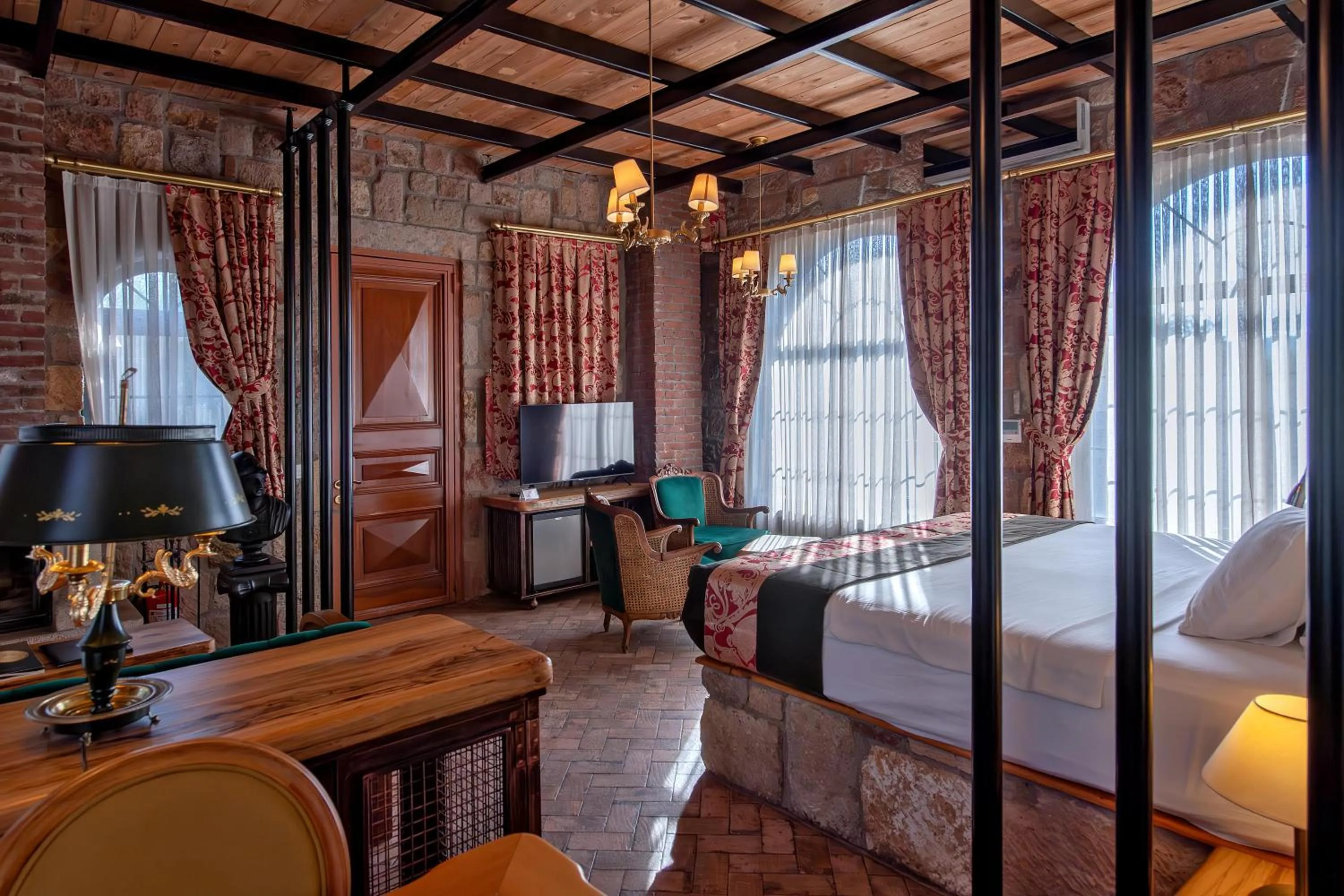 Bed in Wineport Lodge Agva Riverside Hotel & Winery