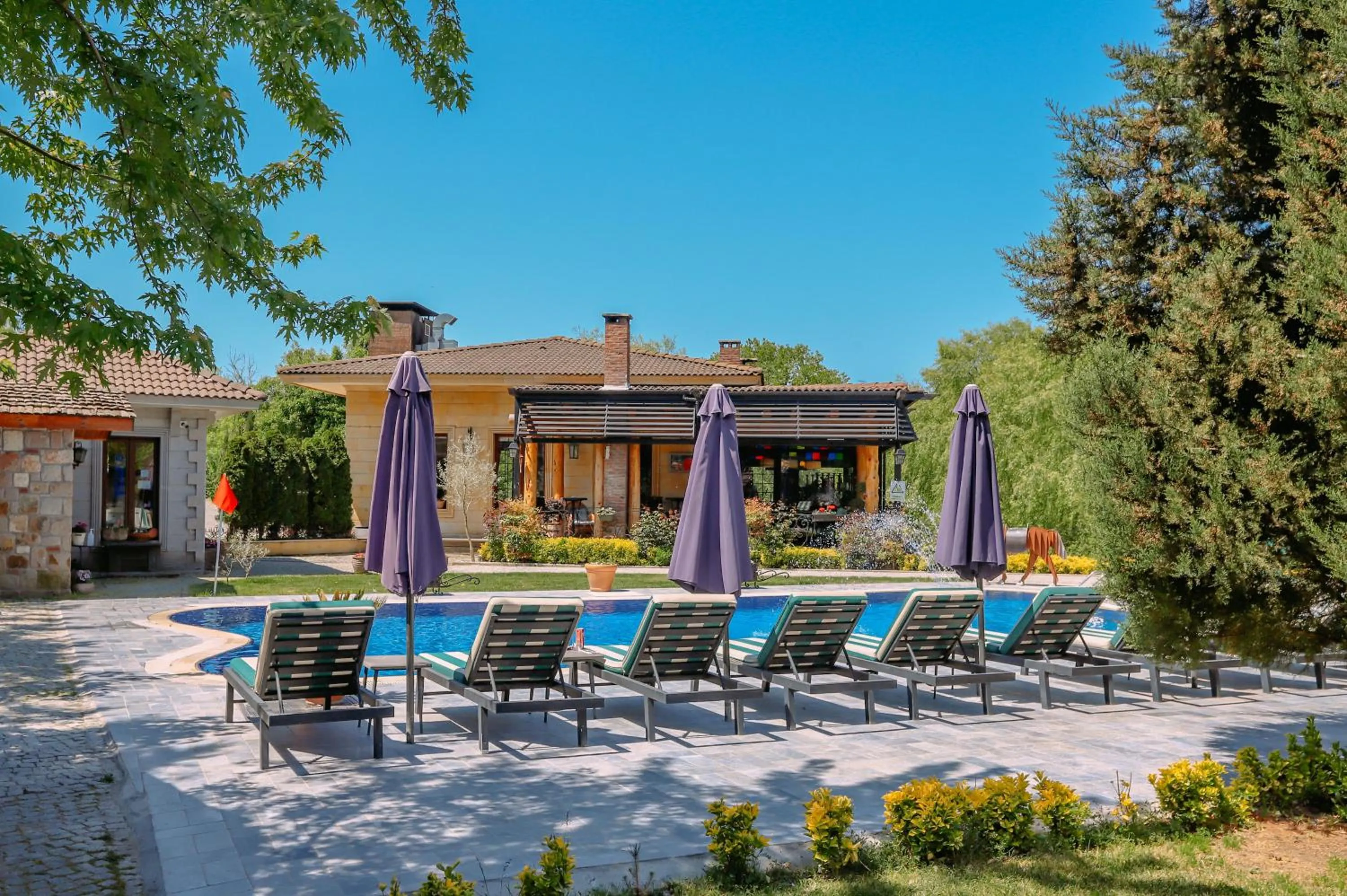 Property building in Wineport Lodge Agva Riverside Hotel & Winery