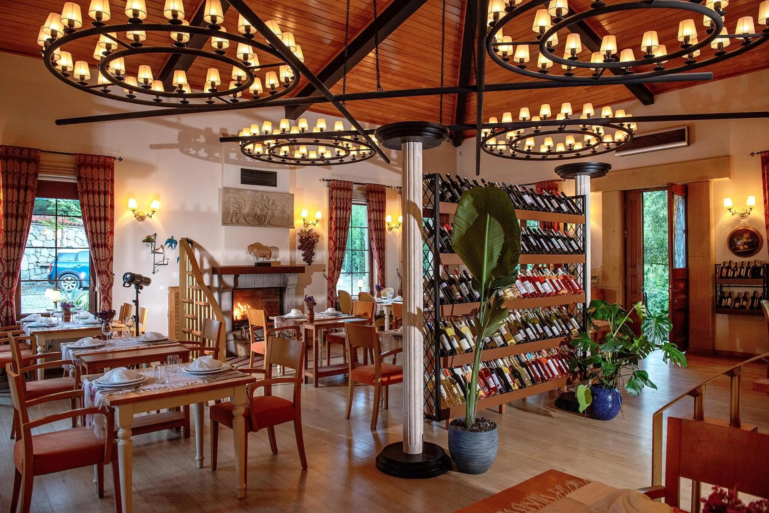 Restaurant/places to eat in Wineport Lodge Agva Riverside Hotel & Winery