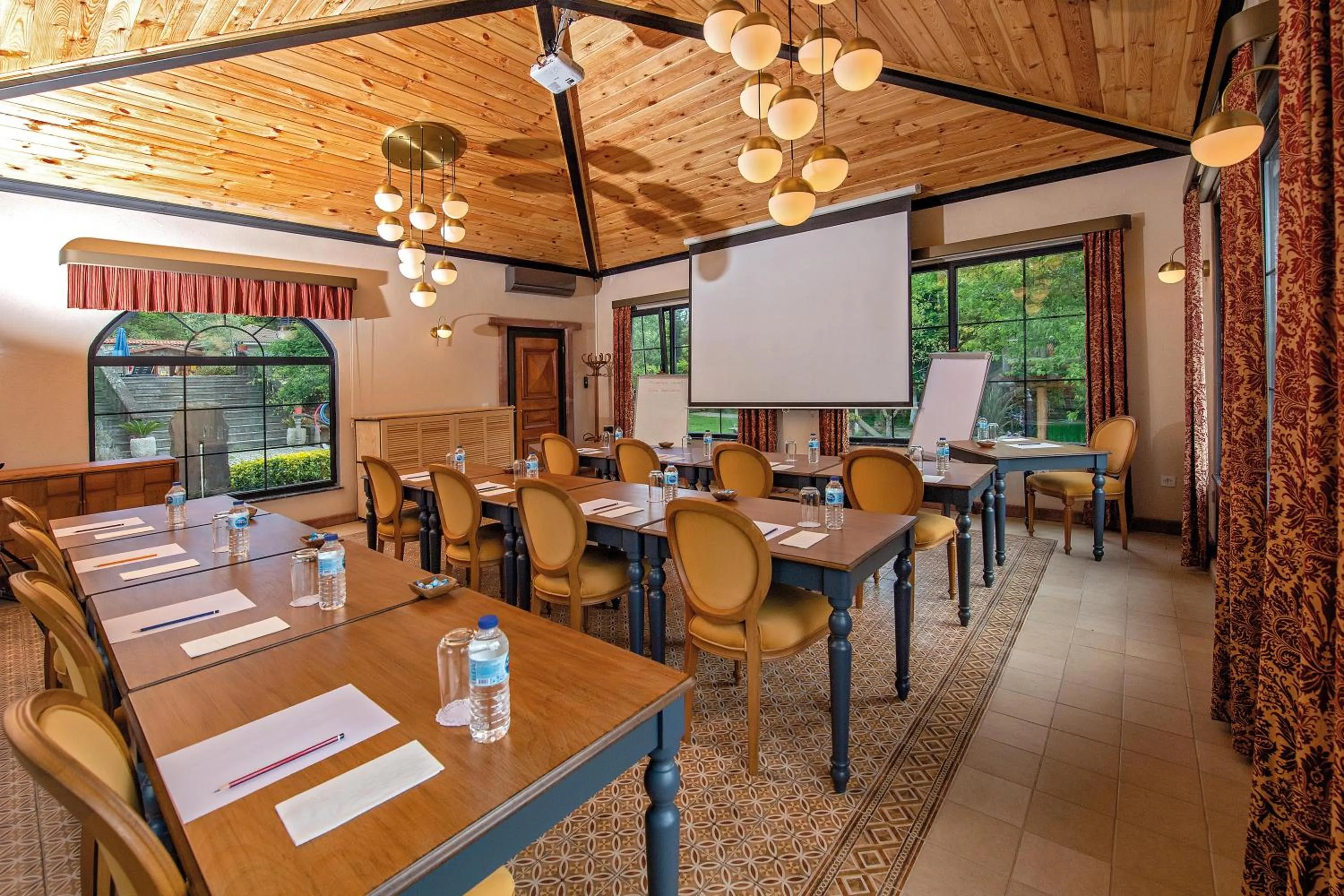 Meeting/conference room in Wineport Lodge Agva Riverside Hotel & Winery