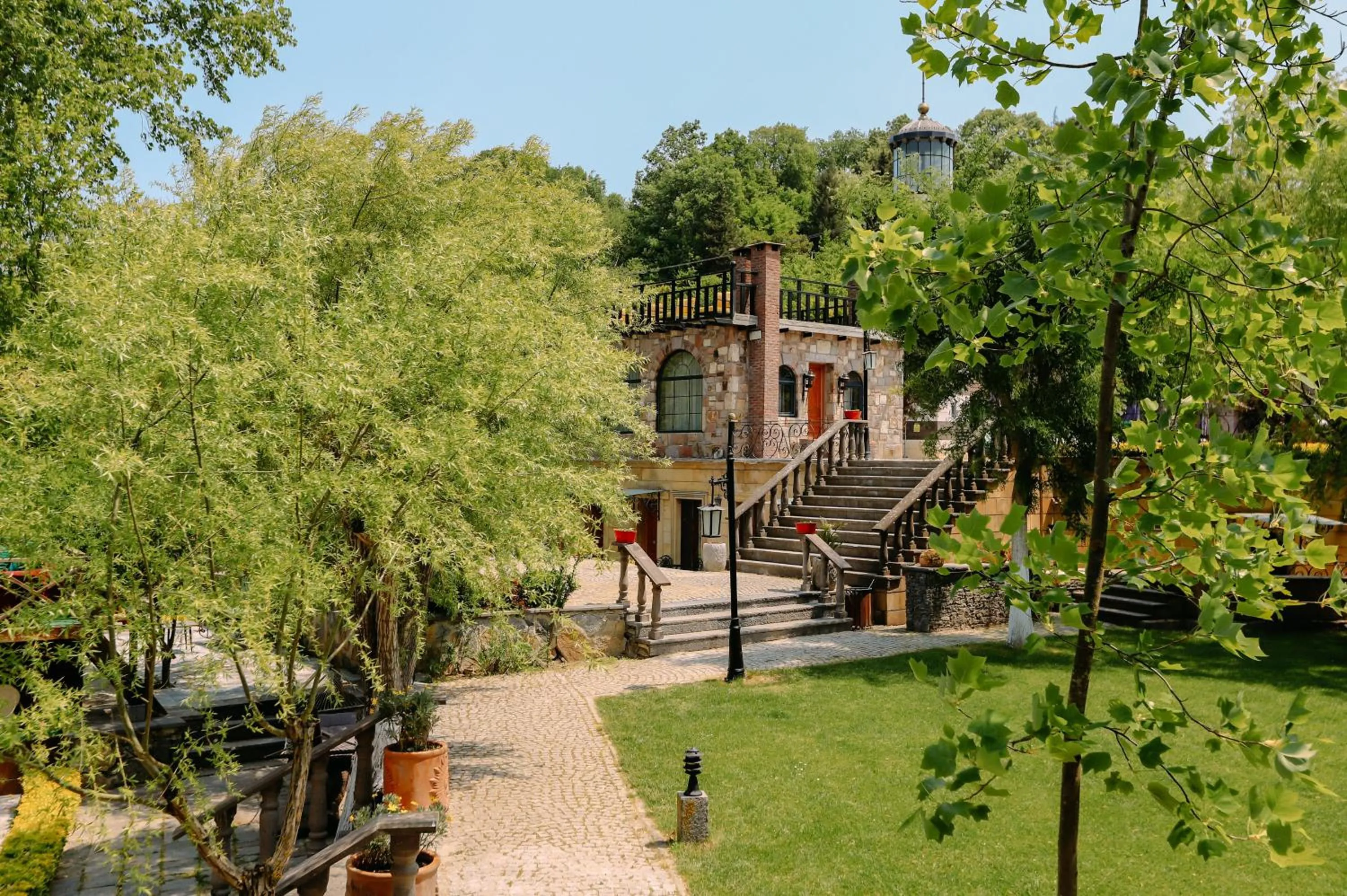 Summer in Wineport Lodge Agva Riverside Hotel & Winery