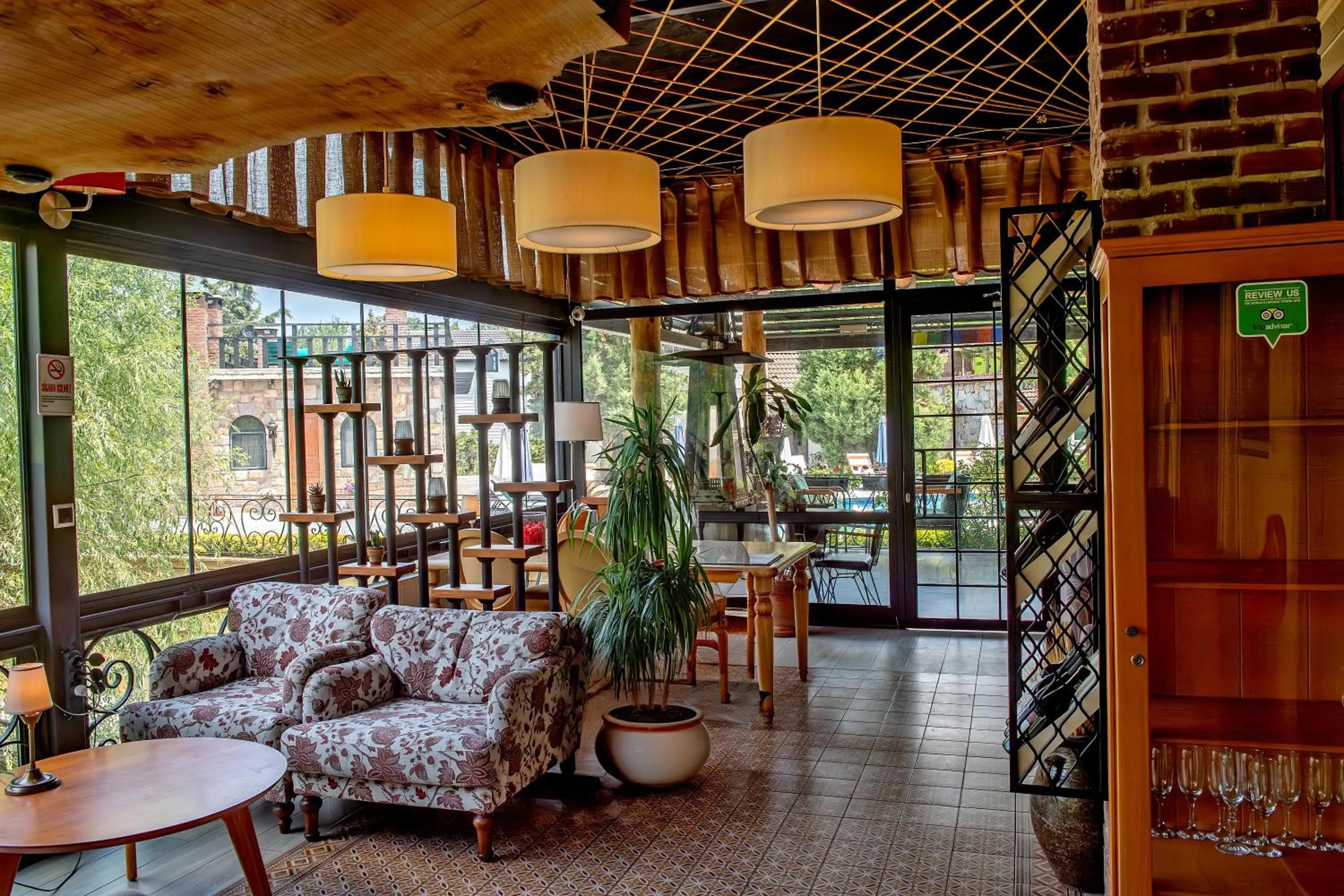 Spring in Wineport Lodge Agva Riverside Hotel & Winery