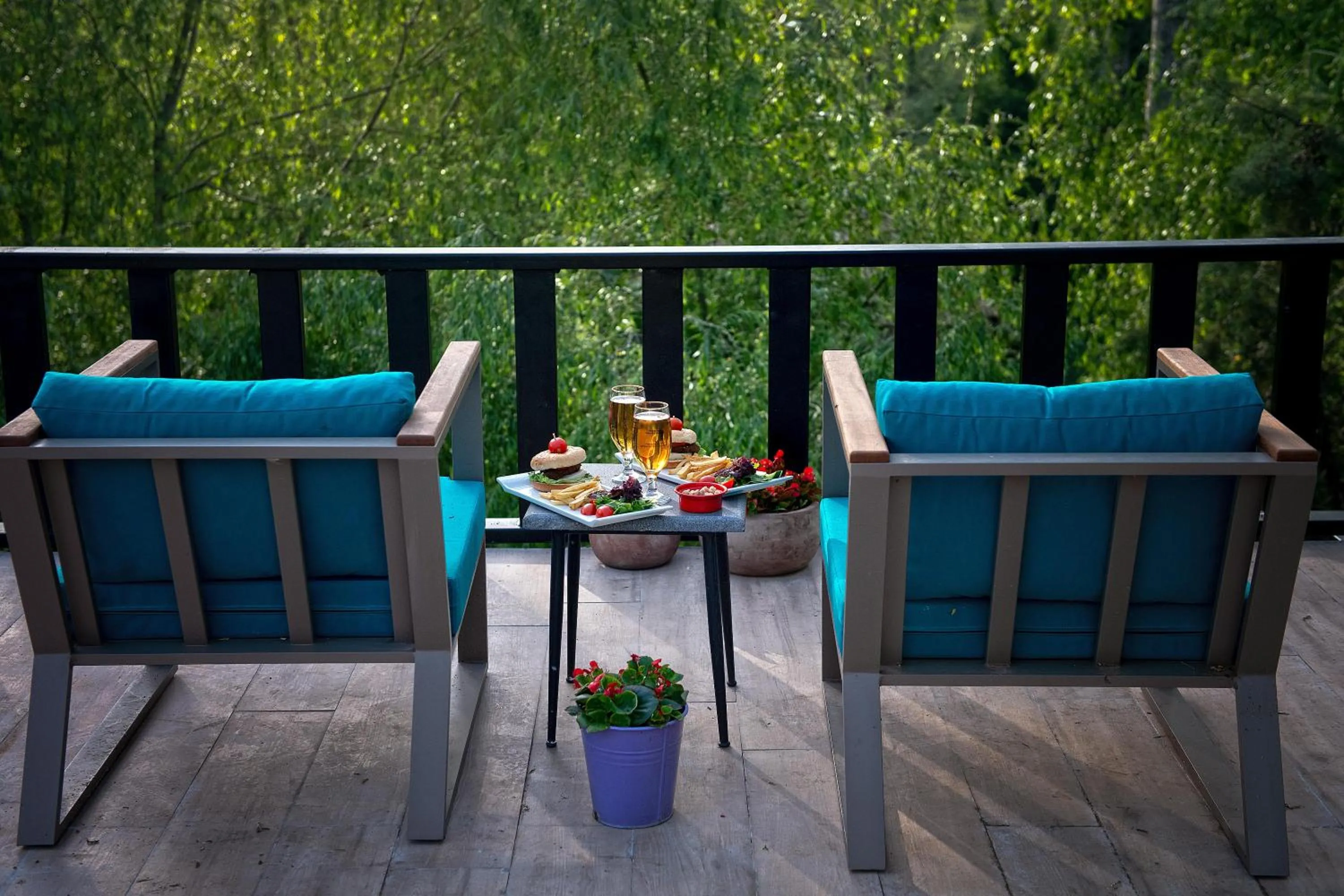 Spring in Wineport Lodge Agva Riverside Hotel & Winery