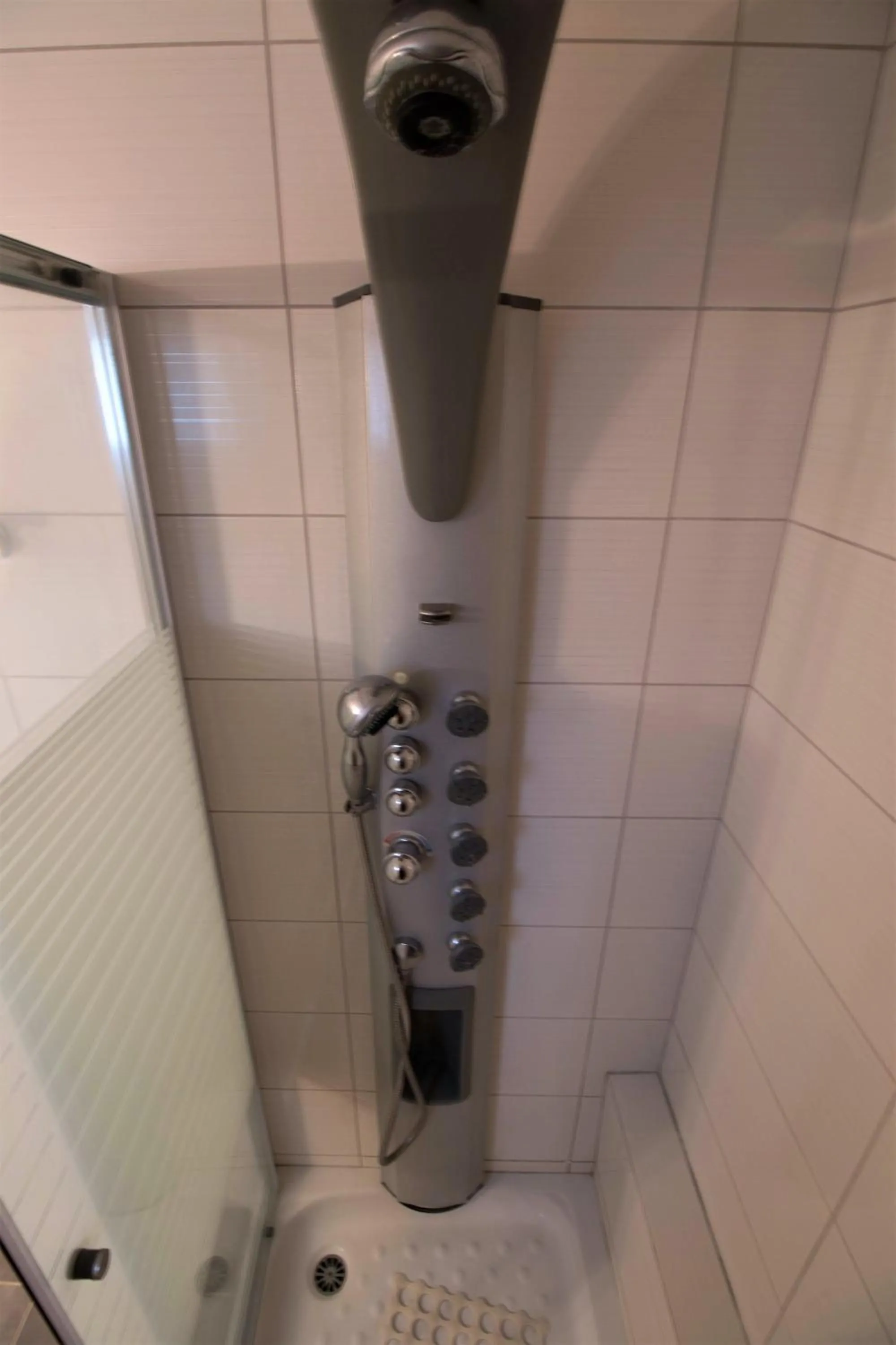 Shower in Villa de la Mer