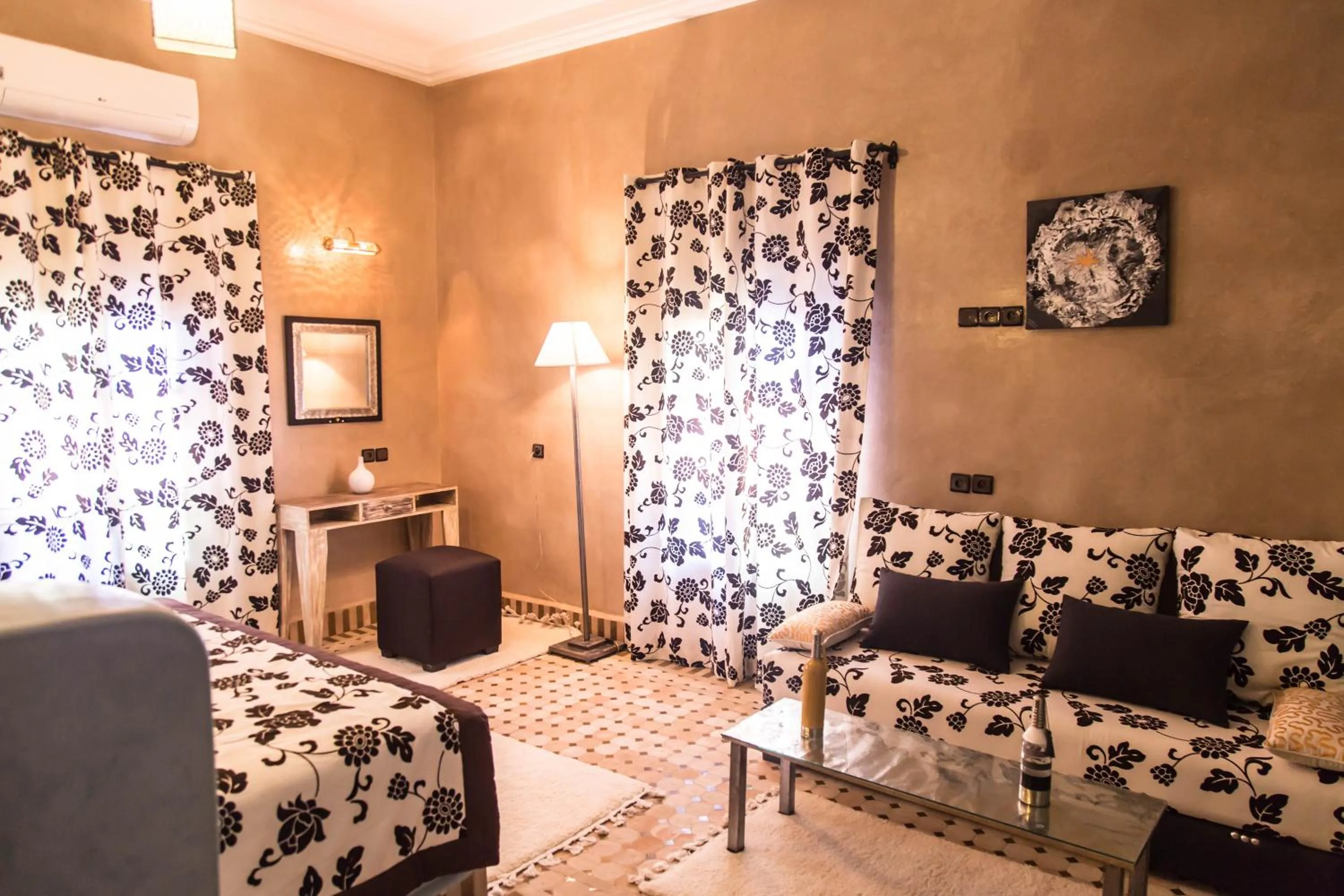 Living room in Riad Azawad