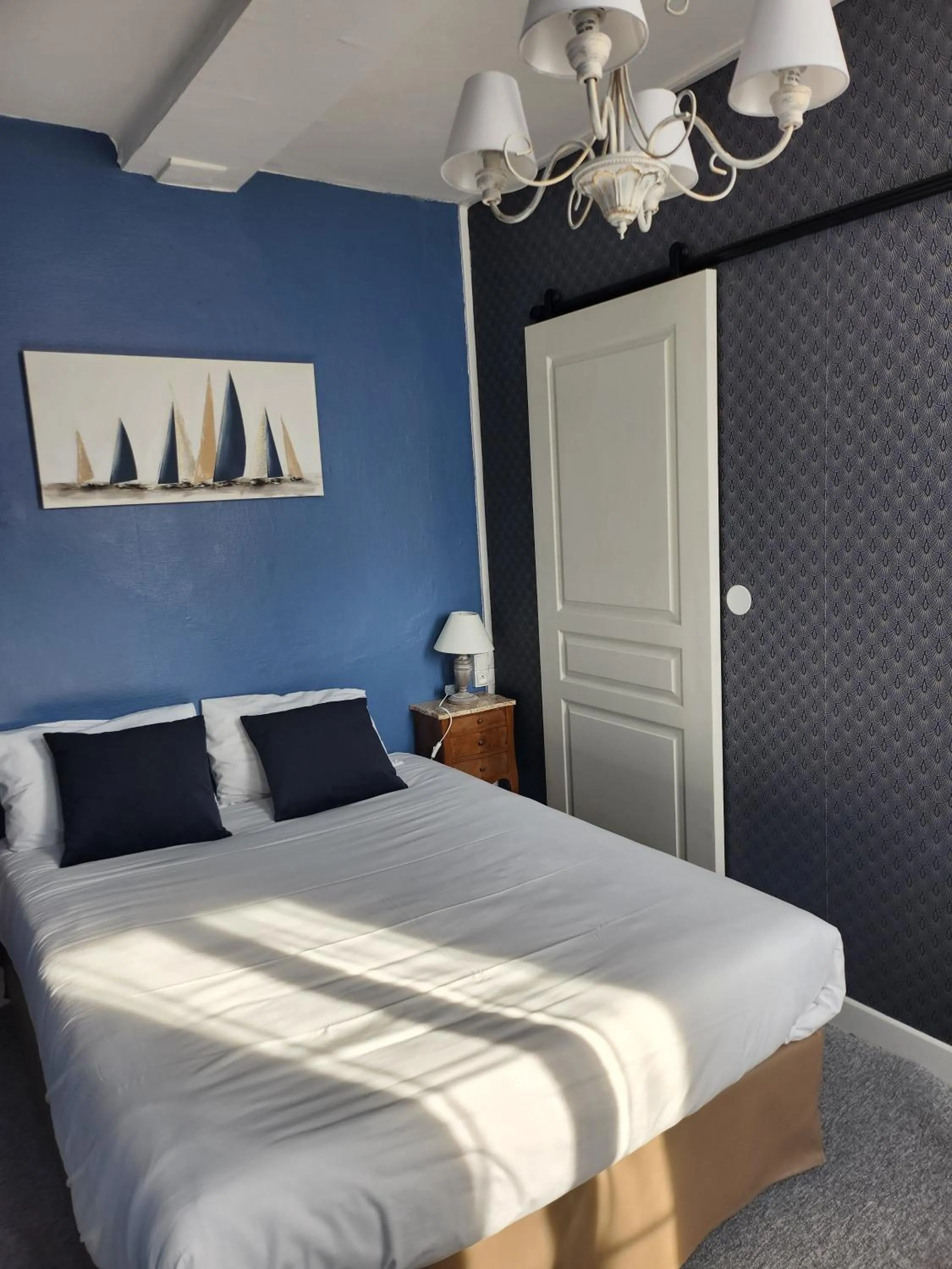 Photo of the whole room, Bed in Hotel Saint Etienne