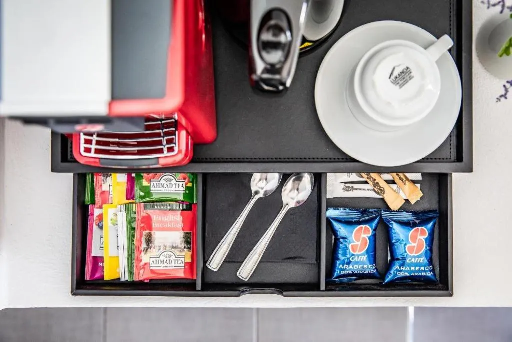 Coffee/tea facilities in Rigas Hotel Skopelos