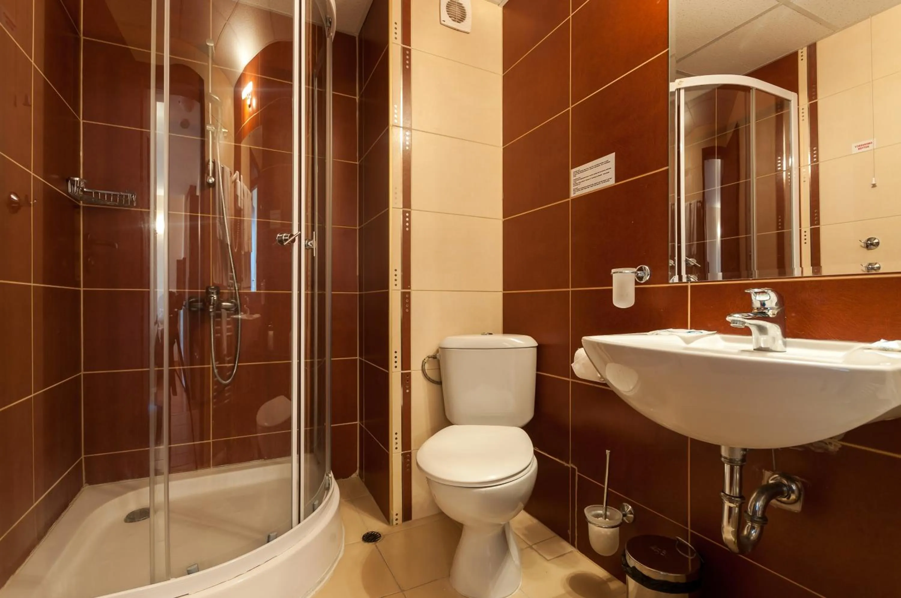 Shower in Apart Hotel Orbilux